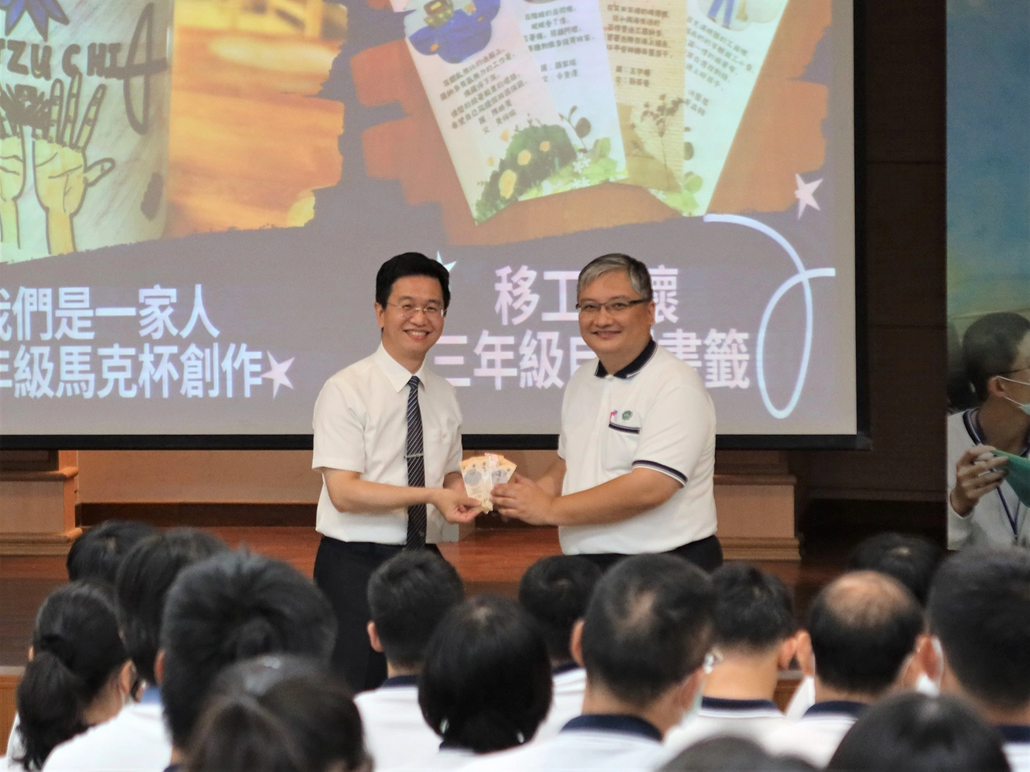 王運敬主任分享從竹筒歲月邁向永續。