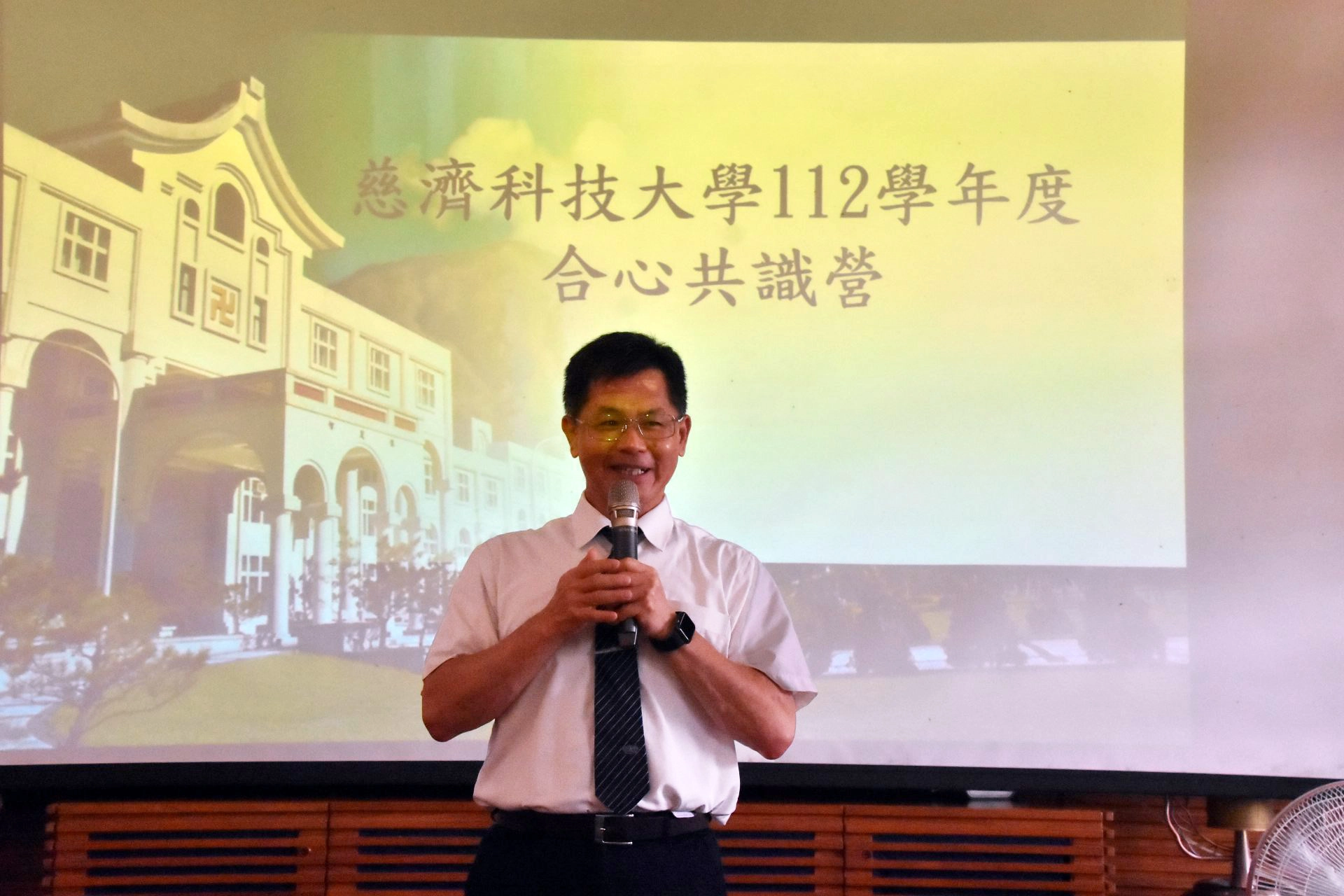 慈濟科技大學校長羅文瑞表示，合校在即，依舊要維持慈濟校風，展現辦學意義。