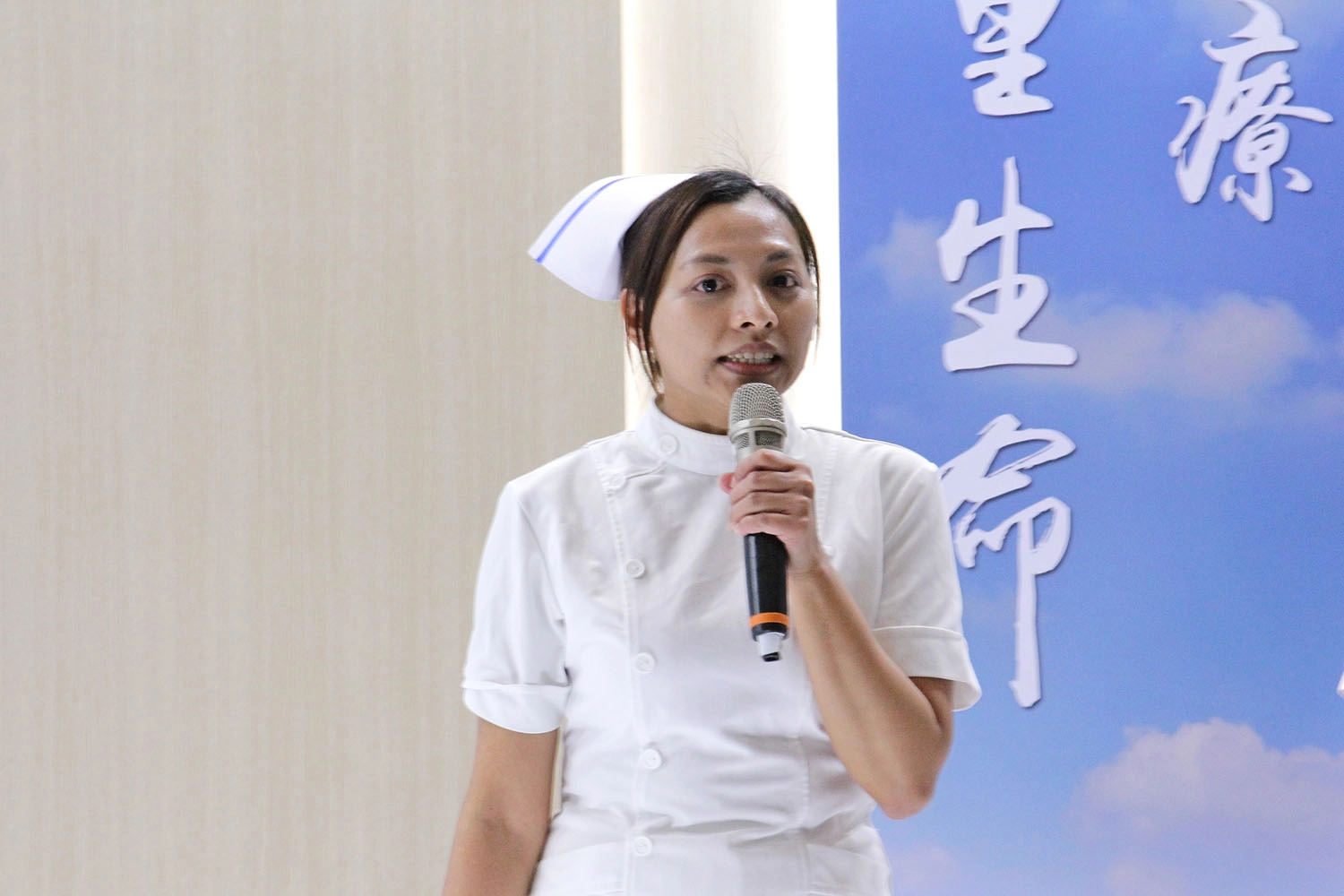 被阿福稱作「Go歡」阿姨的兒科病房副護理長宋景歡說,每個病童都像是自己的孩子,視病如親早已落實在每天的照護生活中。