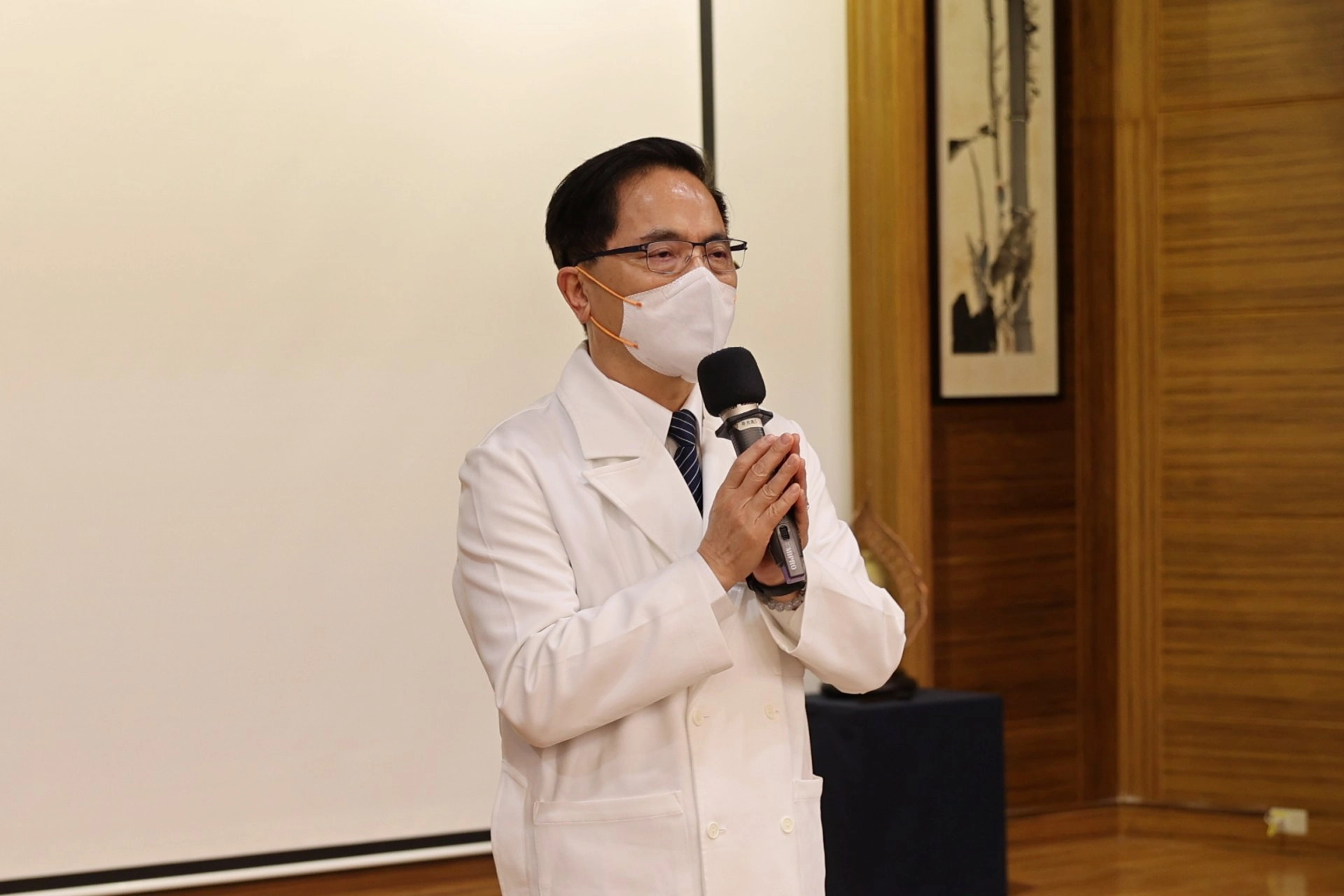 花蓮慈院林欣榮院長敬邀四方大德共襄盛舉「醫護膚苦難‧愛送土耳其」活動,期望匯聚眾人善念,送愛到土耳其。