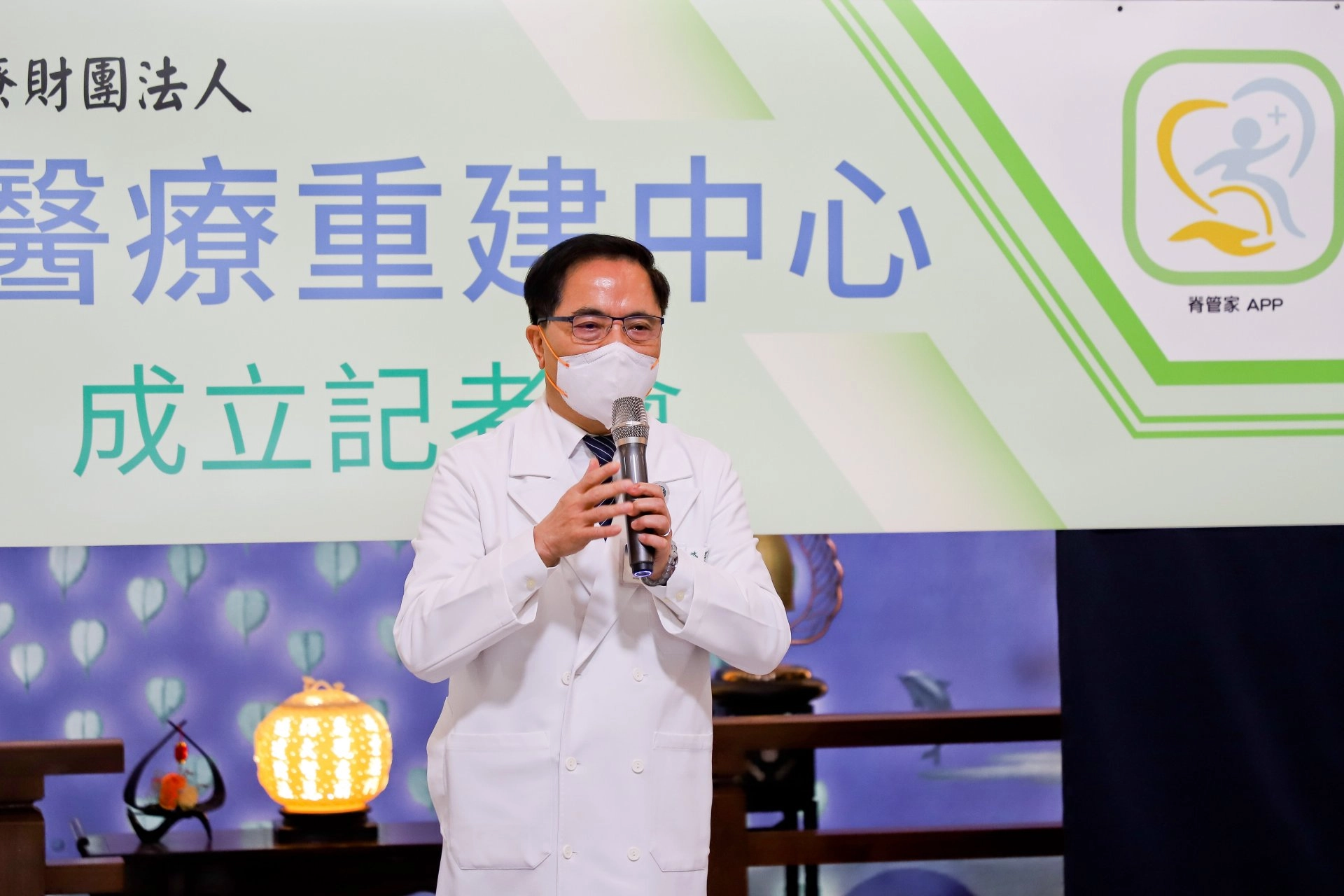 神經外科專家林欣榮院長指出,為幫傷友站起來,花蓮慈院中西醫合療復建是特色,且是臺灣首家通過以細胞治療脊損傷友的醫院,更引進脊髓電刺激幫助傷友。