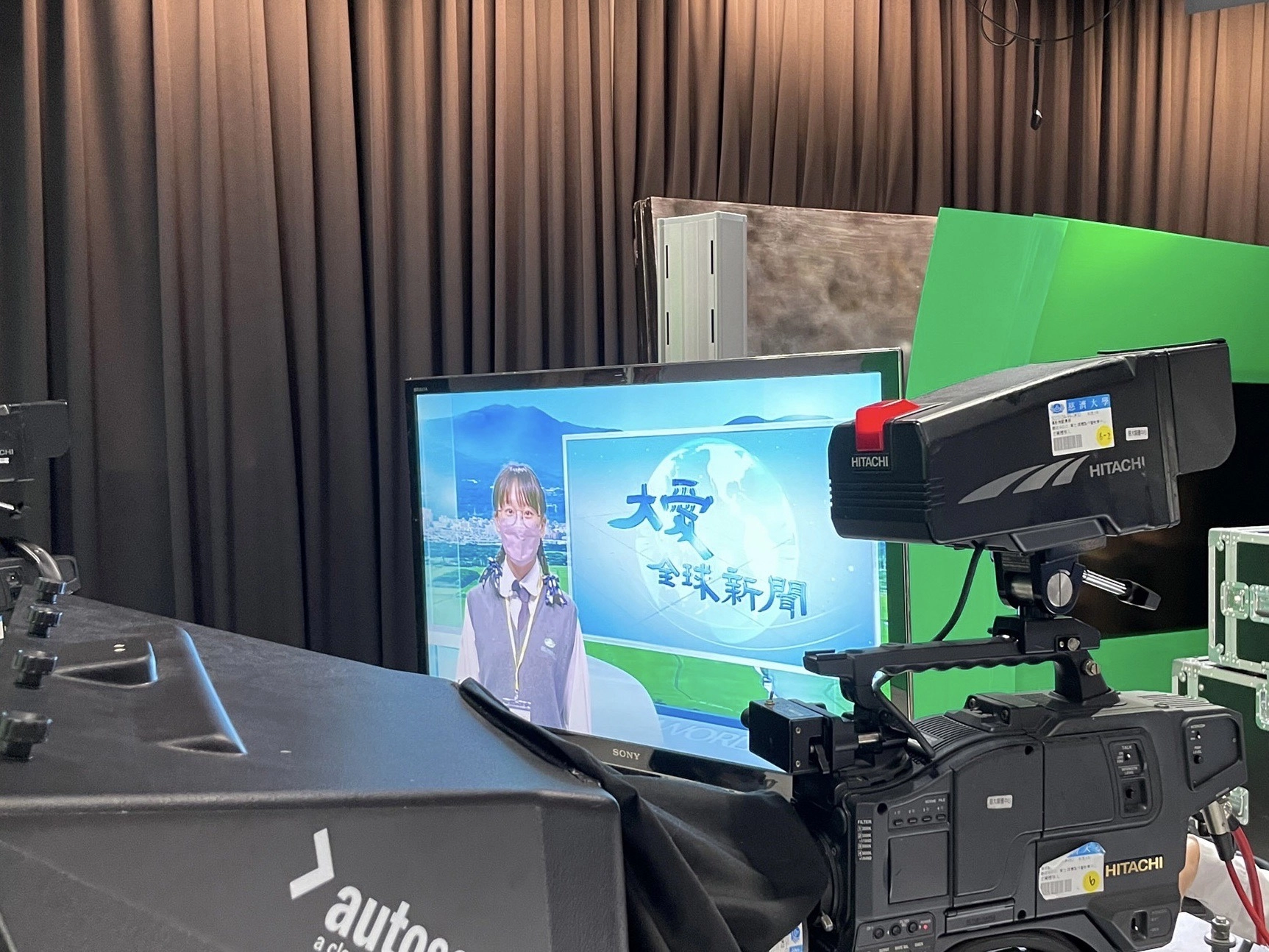 高二慈大傳播系參訪活動讓映瑜邁向主播之路的決心更加堅定,立志要當一位報真導正的主播