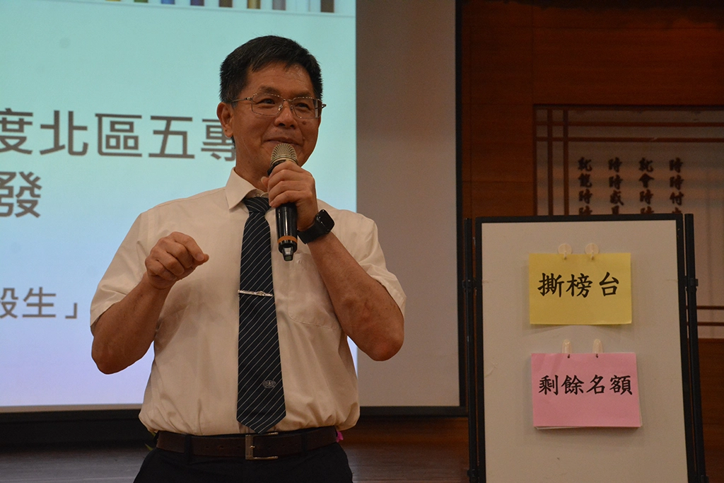 慈濟科技大學校長羅文瑞表示,期待學生認真學習,不要浪費五年光陰。