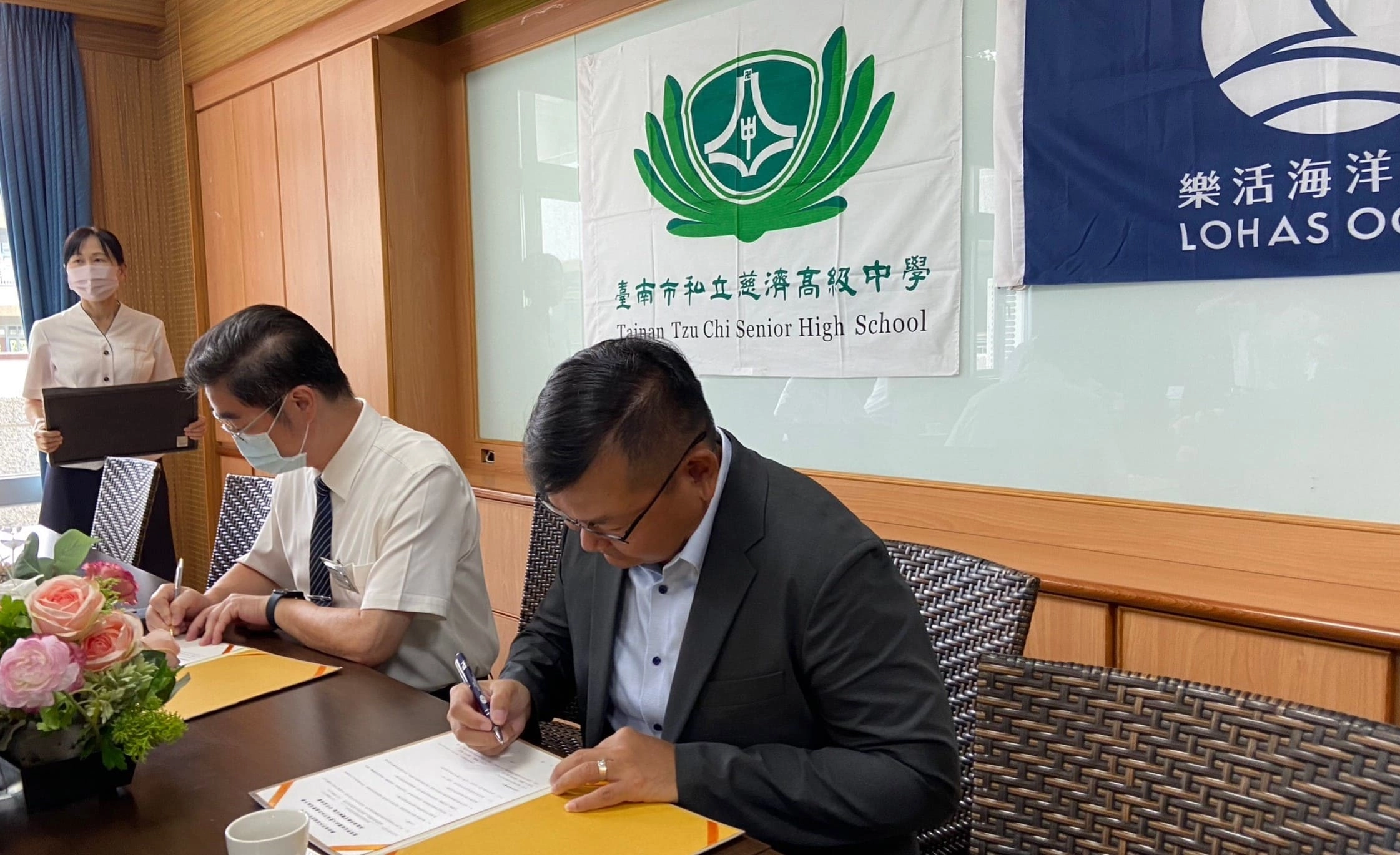 臺南慈濟高中的地理位置得以連結運河與海洋，可說是得天獨厚期待未來一起共創海洋教育特色課程。