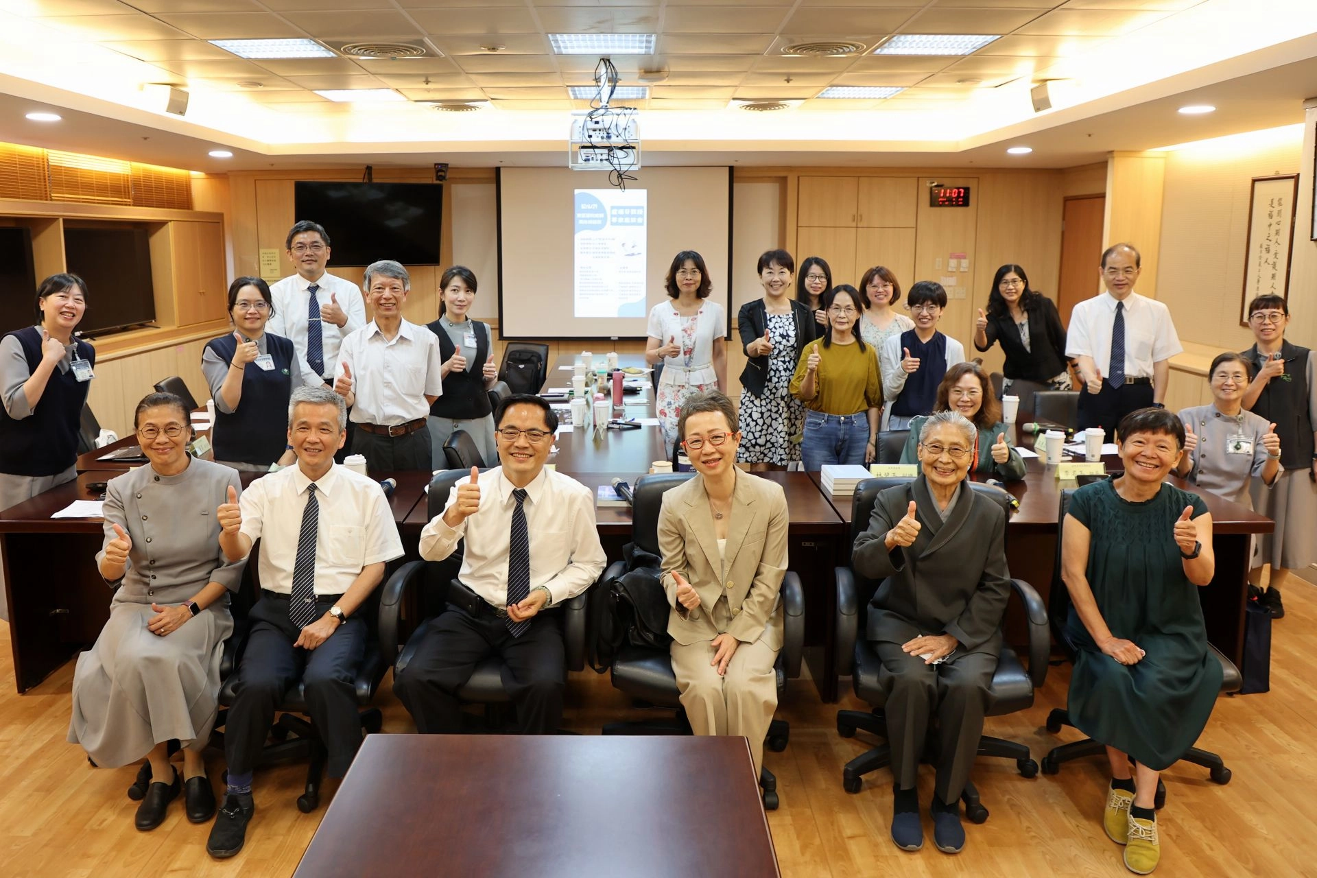 花蓮慈濟醫院6月29日上午，舉辦「東區風險款專家座談會」，由風險款各計畫主責單位與醫療院所分享成果。