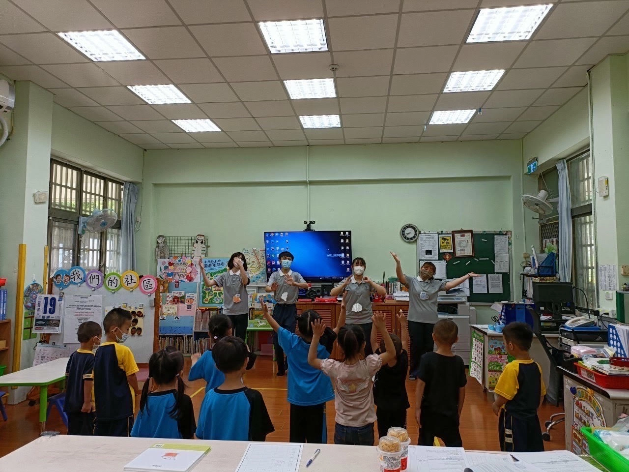 台馬微光教育志工隊在國內的服務