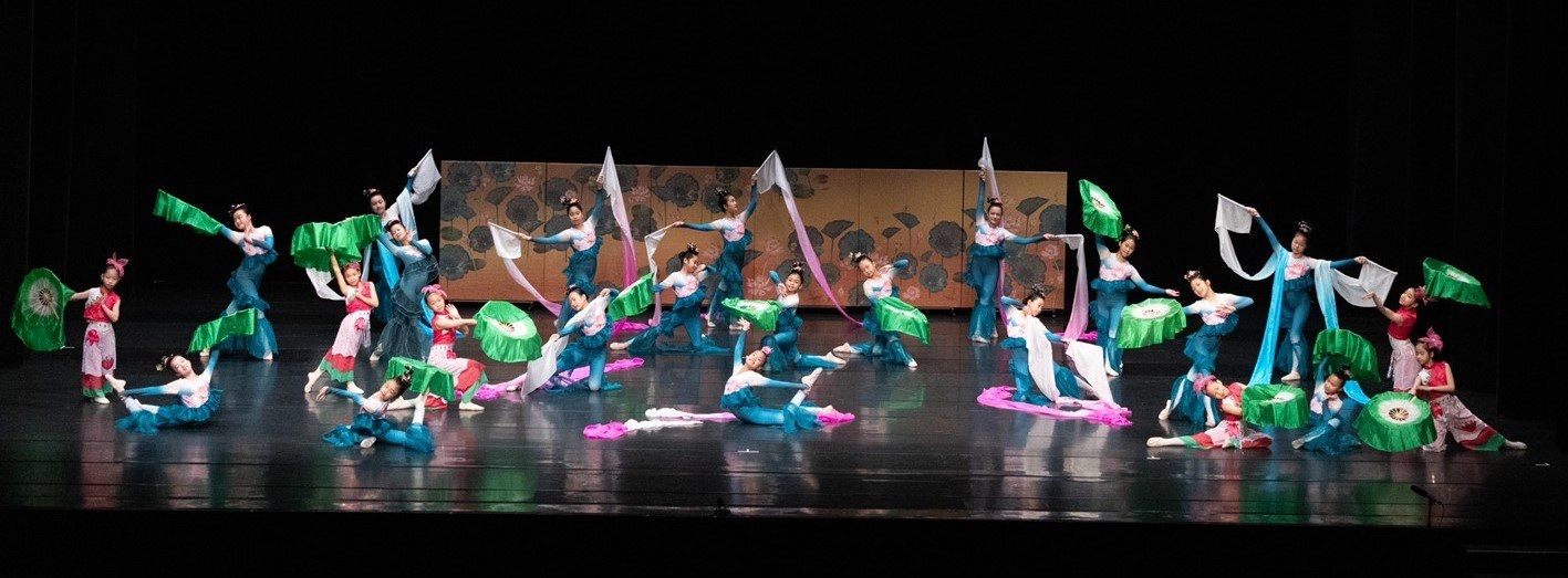 小學古典舞「河畔青蓮」,小小身軀跳活荷花仙子