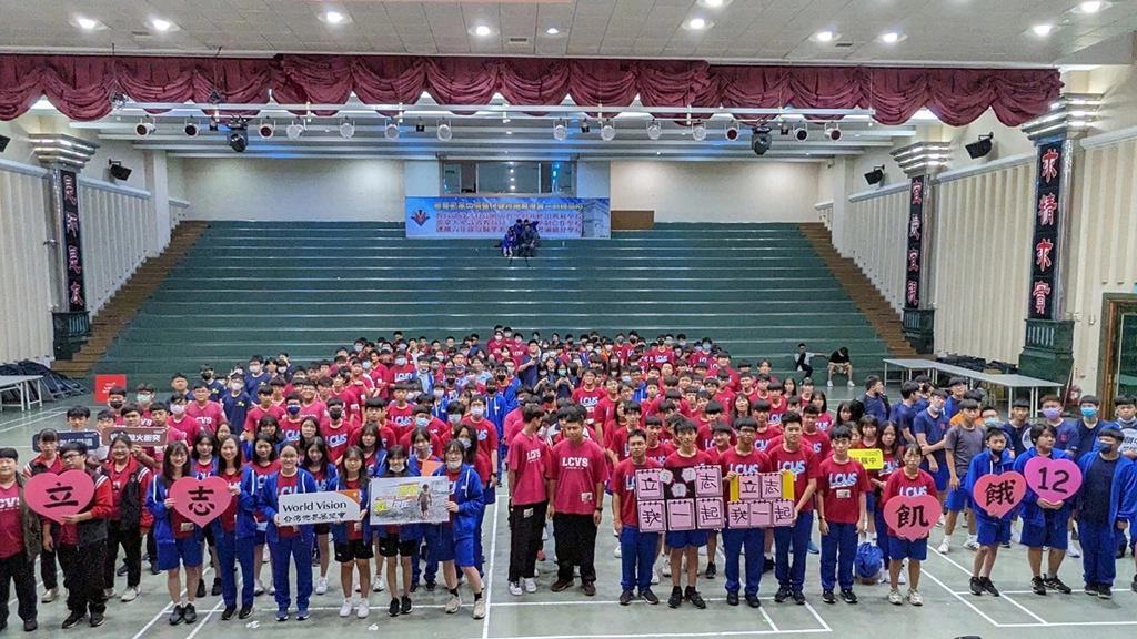 立志中學響應「飢餓三十DIY」,挑戰12小時不進食固體食物,總共245名師生參加活動。