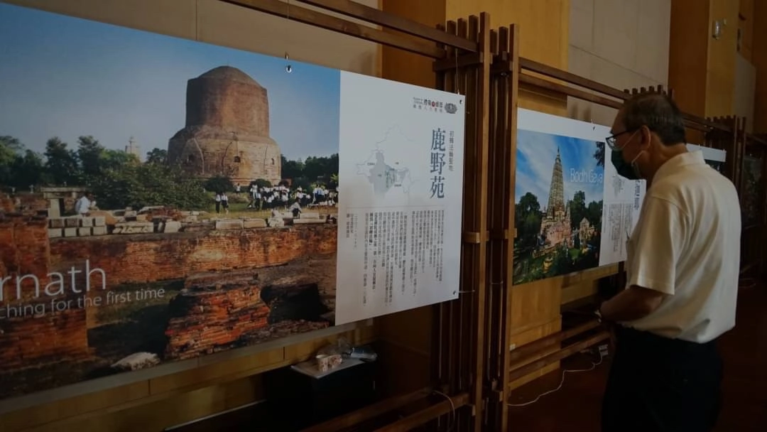 今年的浴佛典禮為要讓大眾深入了解佛陀,講經堂透過展覽布展了解佛陀轉凡入聖之足跡。