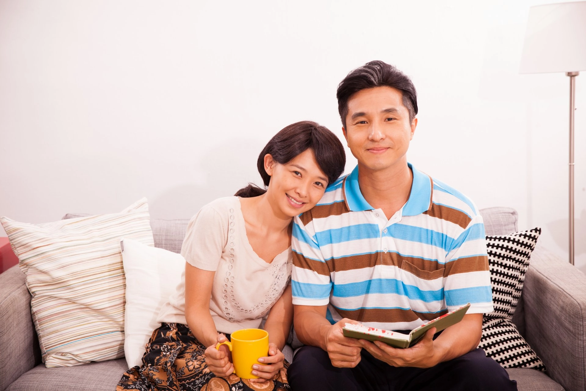 吳婉君(左)王少偉主演大愛劇《不能沒有妳》