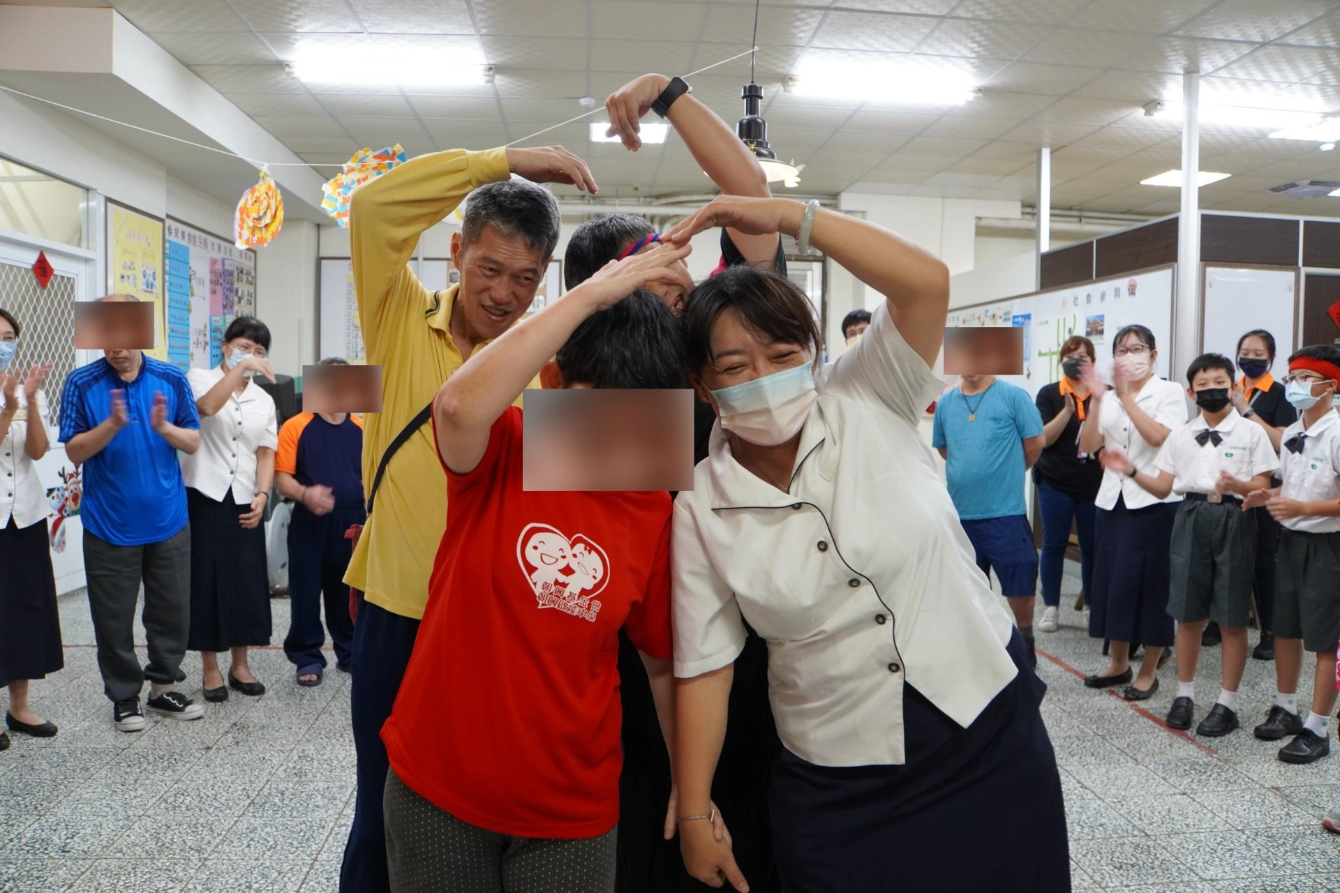 簡單遊戲,簡單的唱跳就能帶給院生們滿滿的歡笑與快樂。