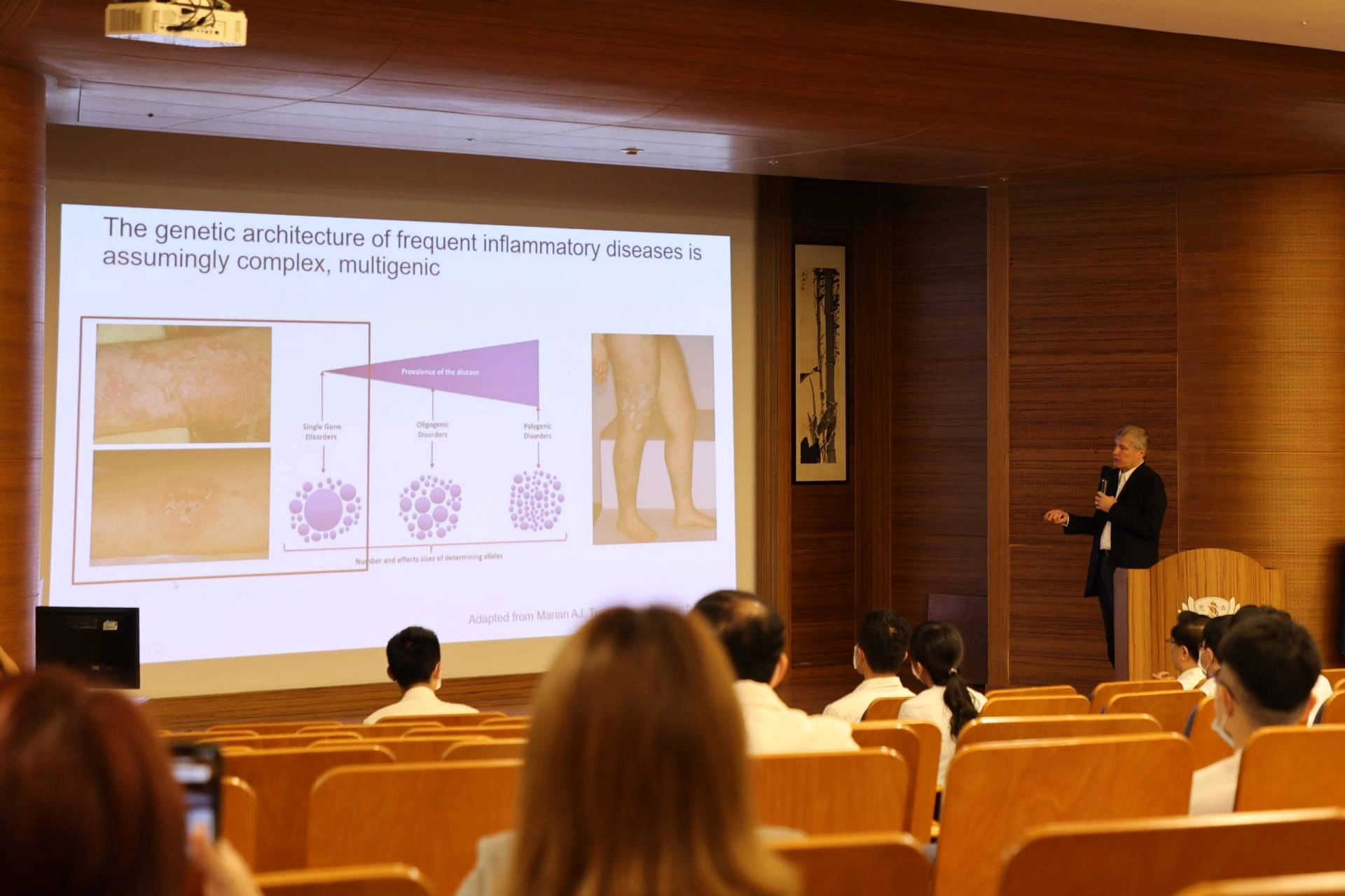 法國巴黎聖路易斯大學醫院皮膚科教授、國際乾癬醫學會理事長Hervé Bachelez,11月10日首次訪臺灣並於花蓮慈院分享他對乾癬精準治療的展望與最新研究。