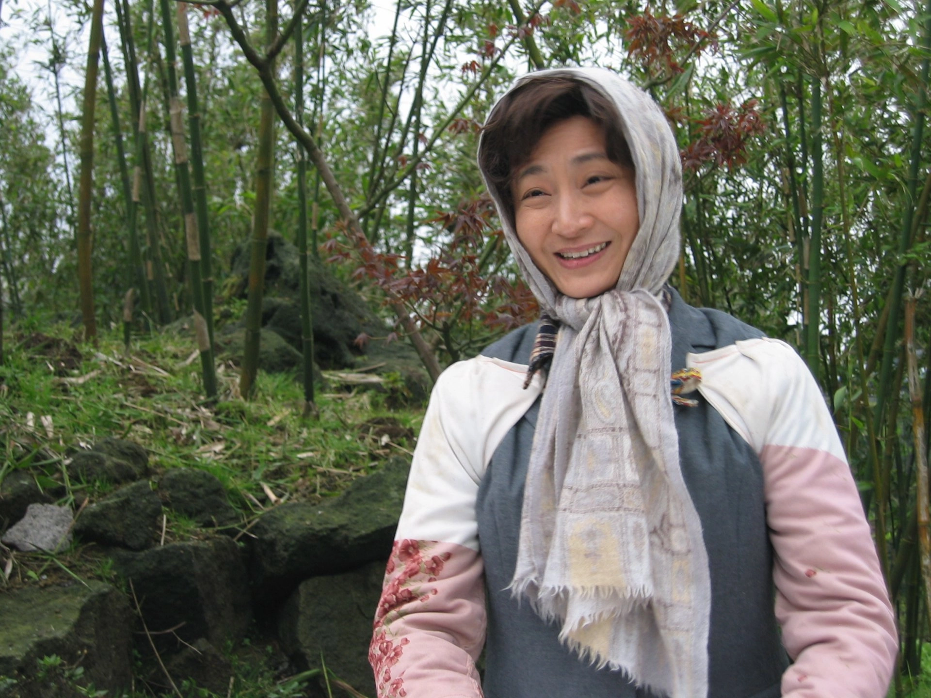《草山春暉》楊麗音飾演高家母親,從年輕演到九十歲
