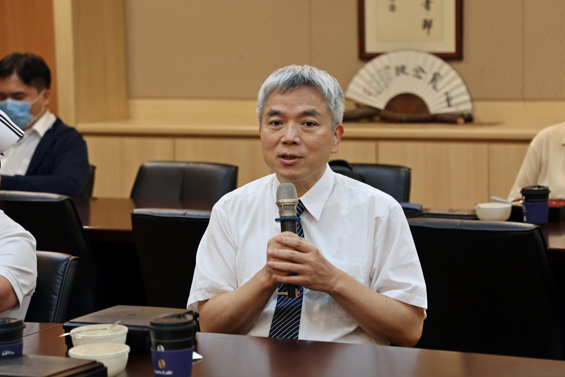 花蓮慈院復健醫學部主任梁忠詔允諾近期至長濱衛生所實地了解後,再進一步規劃復健治療區。