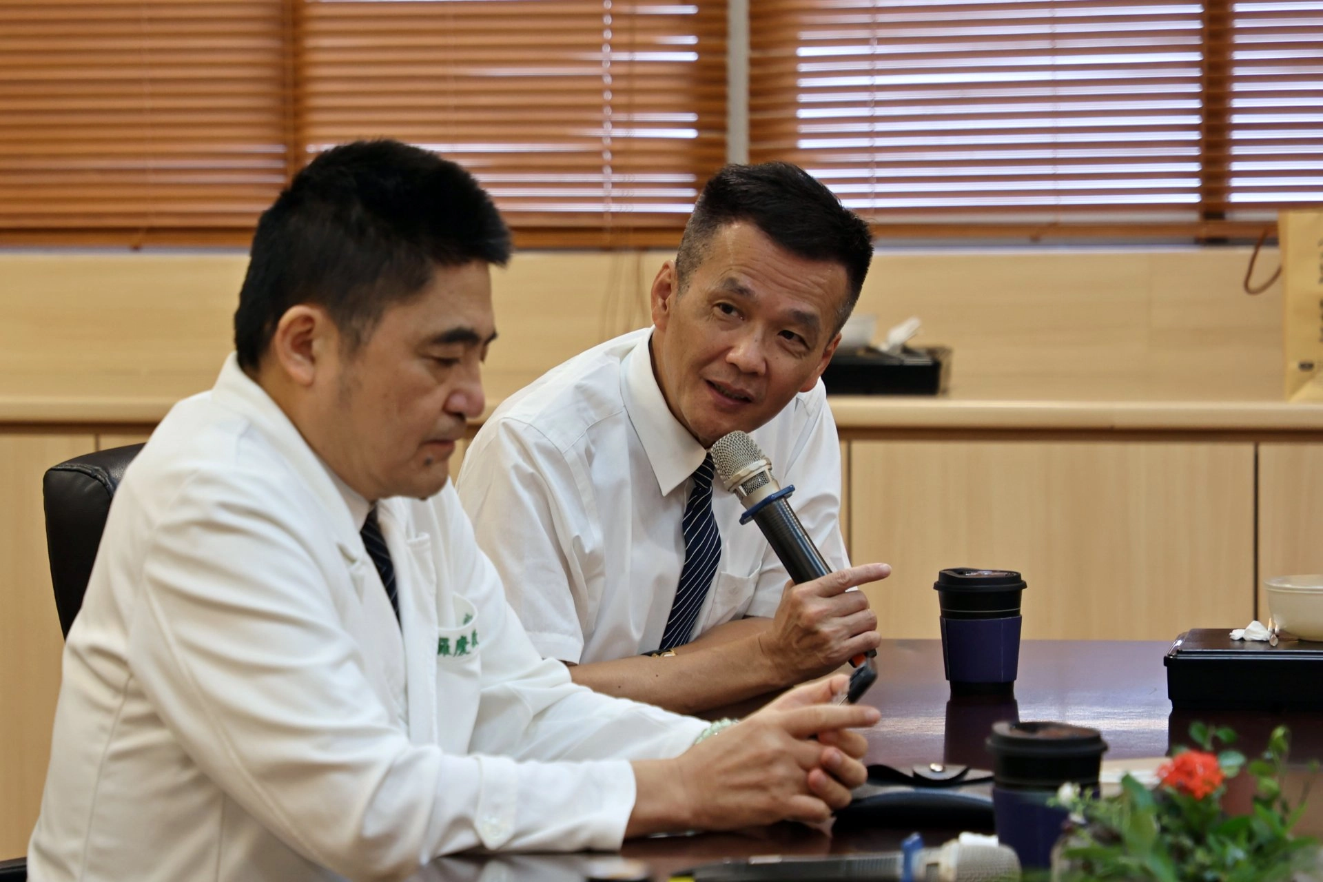在運用醫院總額風險調整移撥款提升花東偏鄉醫療水平,有多年經驗的陳星助副院長也在會中建議可合作方向。