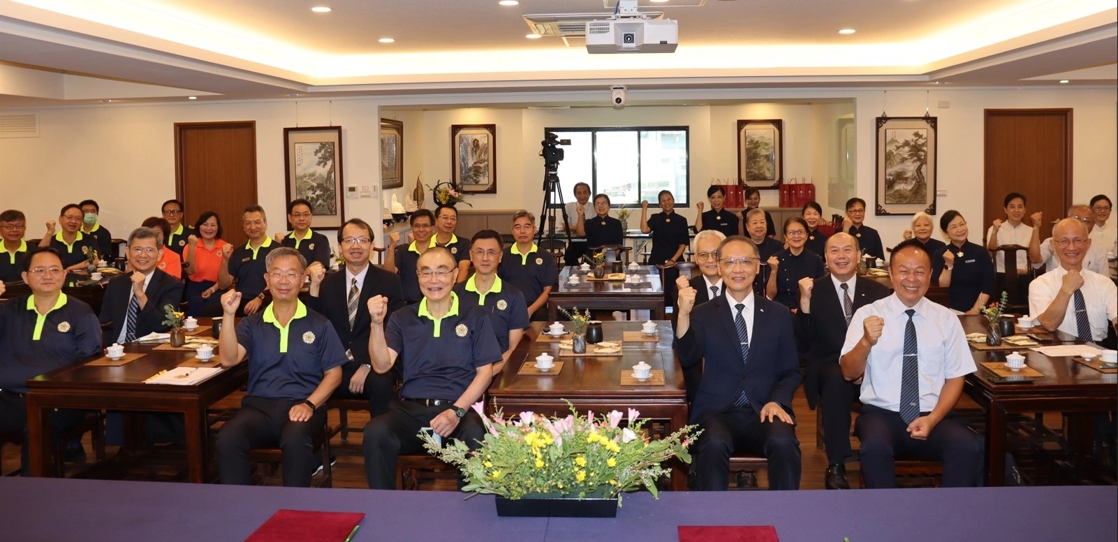 佛教慈濟慈善事業基金會與國軍退除役官兵輔導委員會,9月12日上午在慈濟臺北舊分會正式簽訂合作備忘錄。