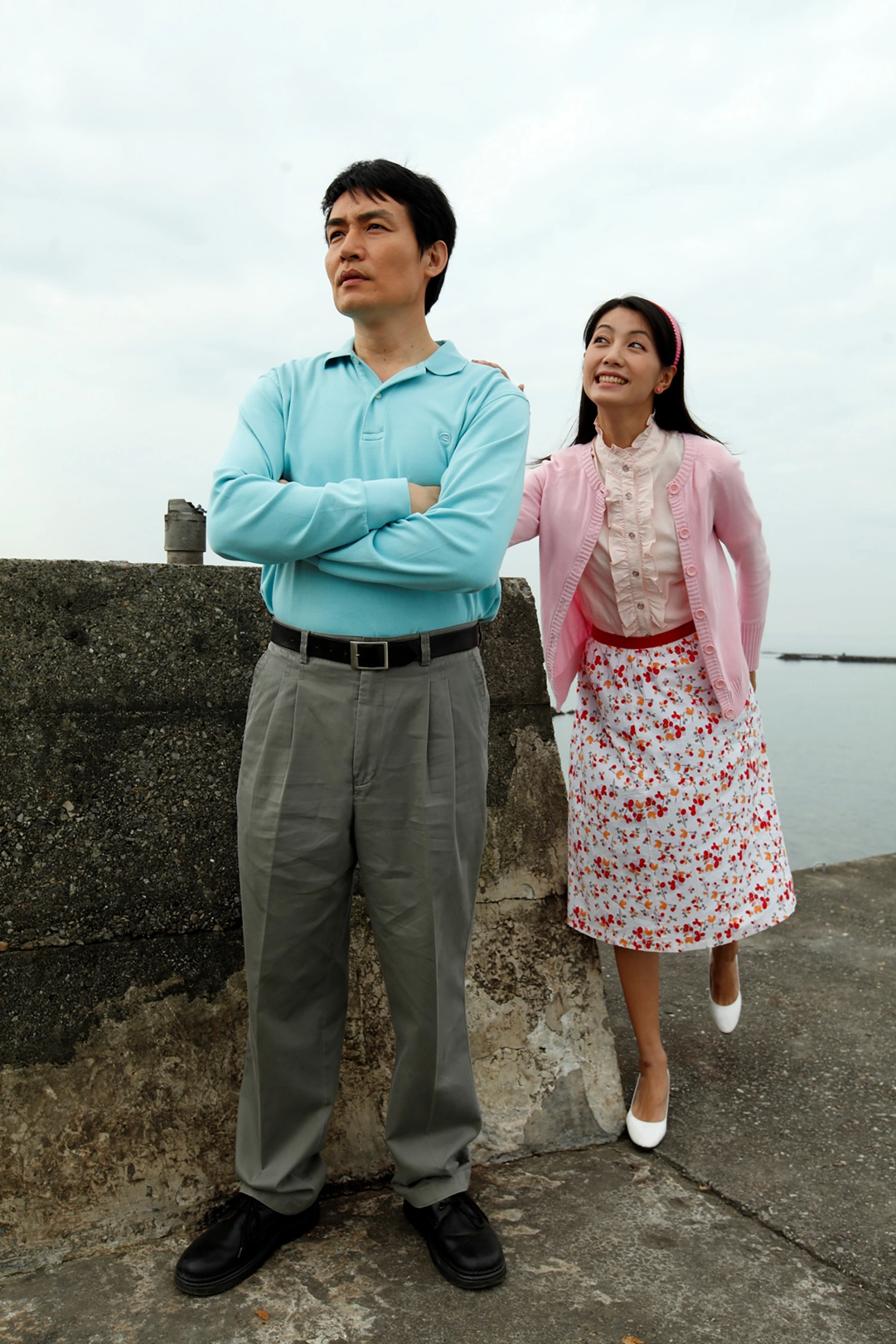 霍正奇(左)與林韋君(右)在《警察先生》中飾演夫妻。