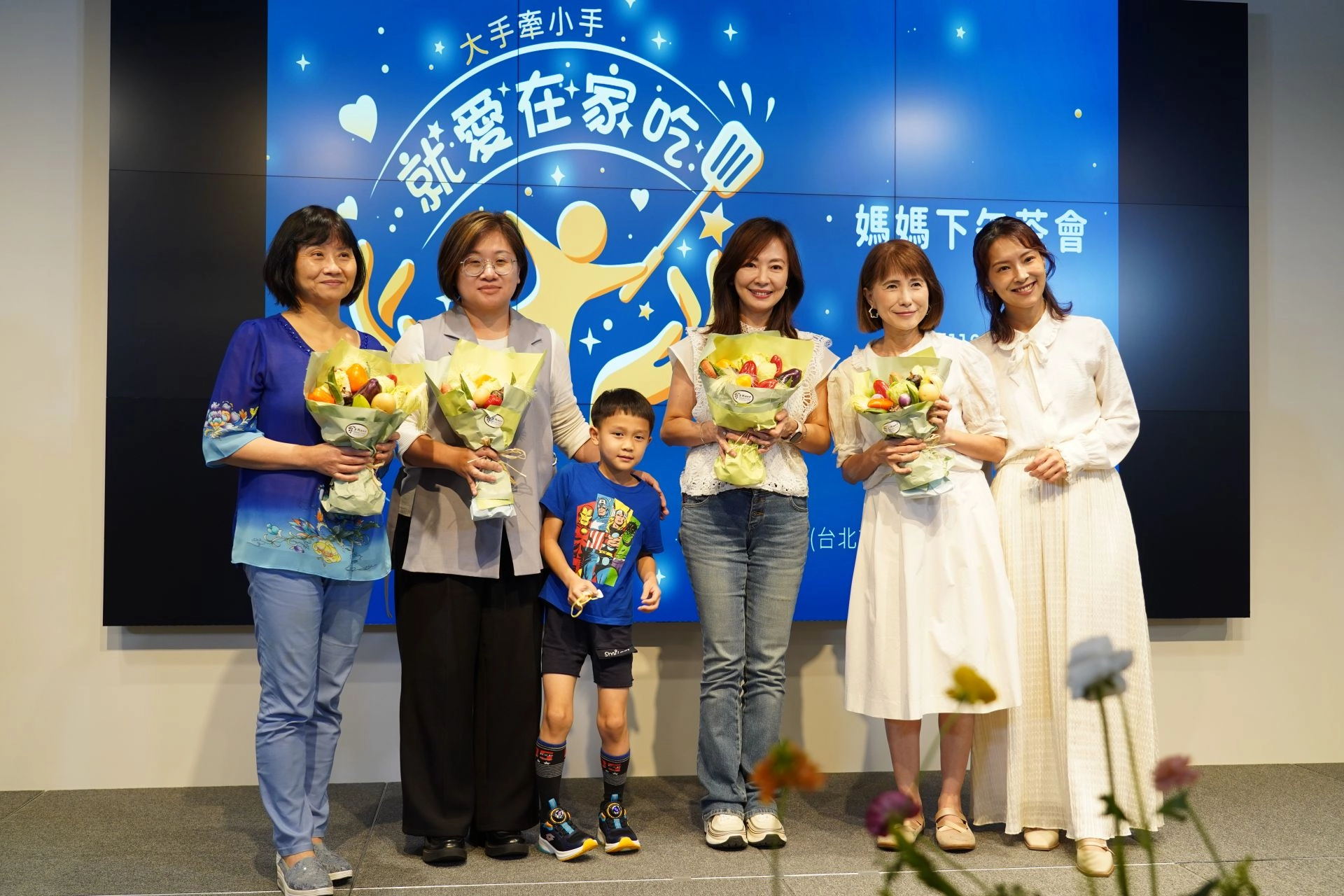 食育從家庭做起分享者(左至右):董氏基金會食品營養中心主任許惠玉、立委陳培瑜、郭昱晴