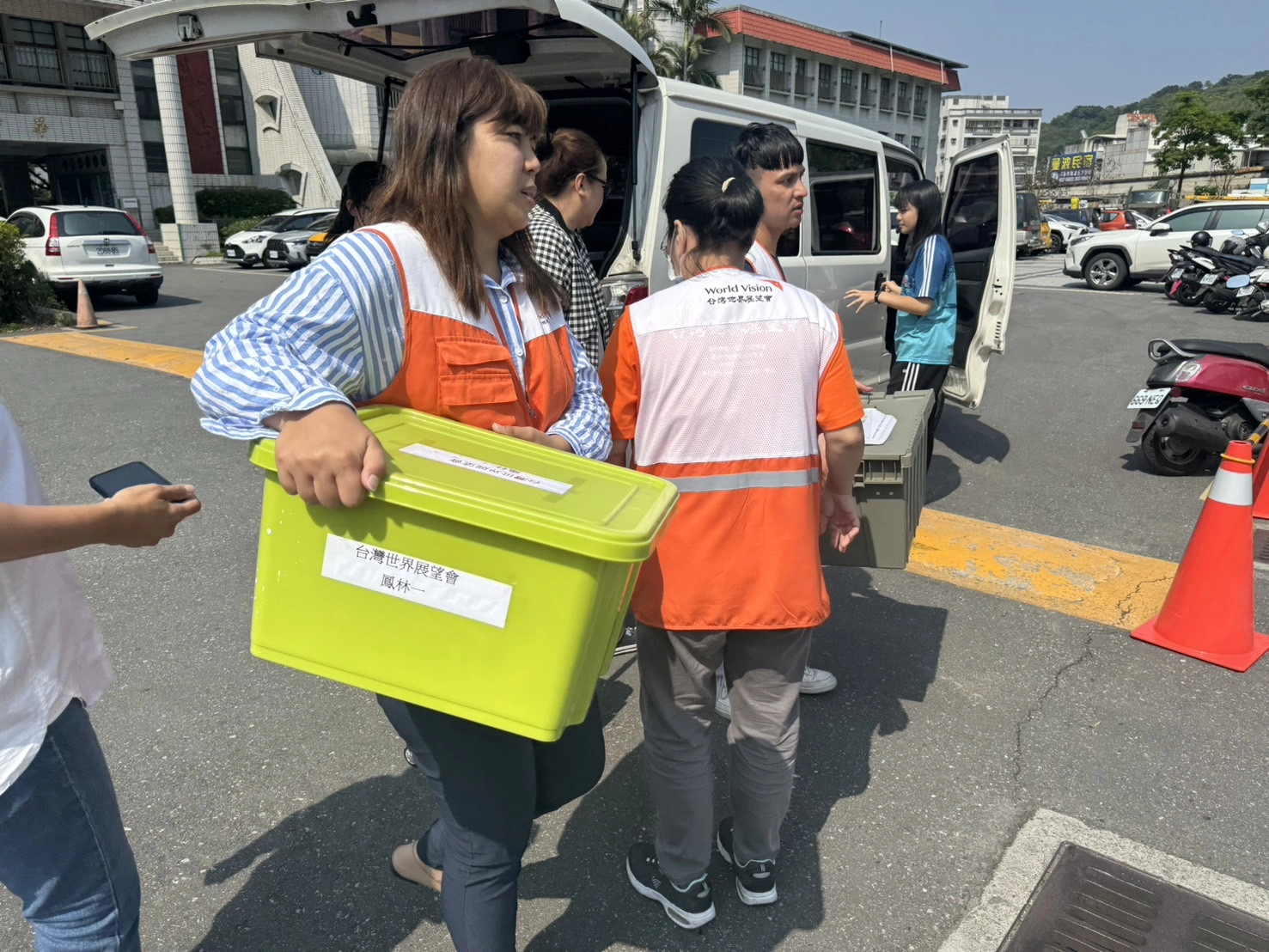 展望會啟動緊急救援機制,全力協助花東受災兒少與家庭。(台灣世界展望會提供)