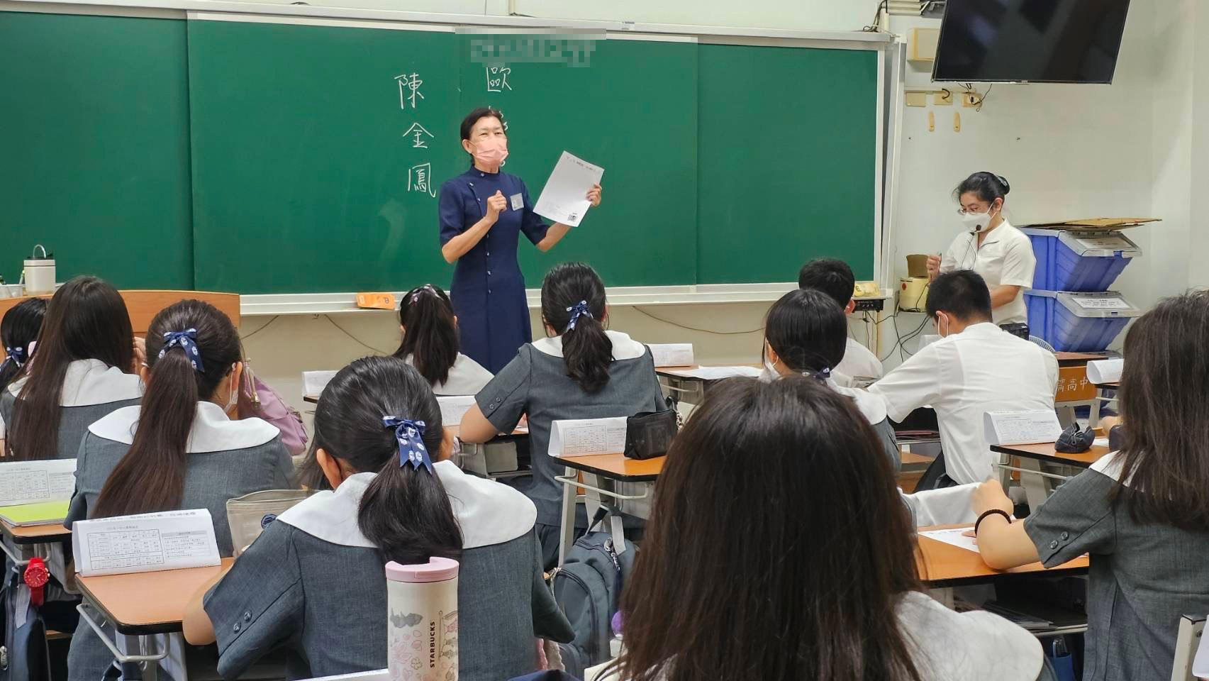 慈濟教育特有的慈誠懿德教育志工,將和同學一起度過三年的就學時光。