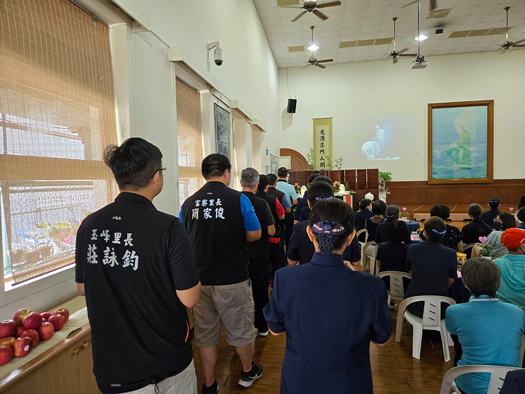活動結合各社區里鄰長共襄盛舉祈求社區平安。攝影-許昆龍