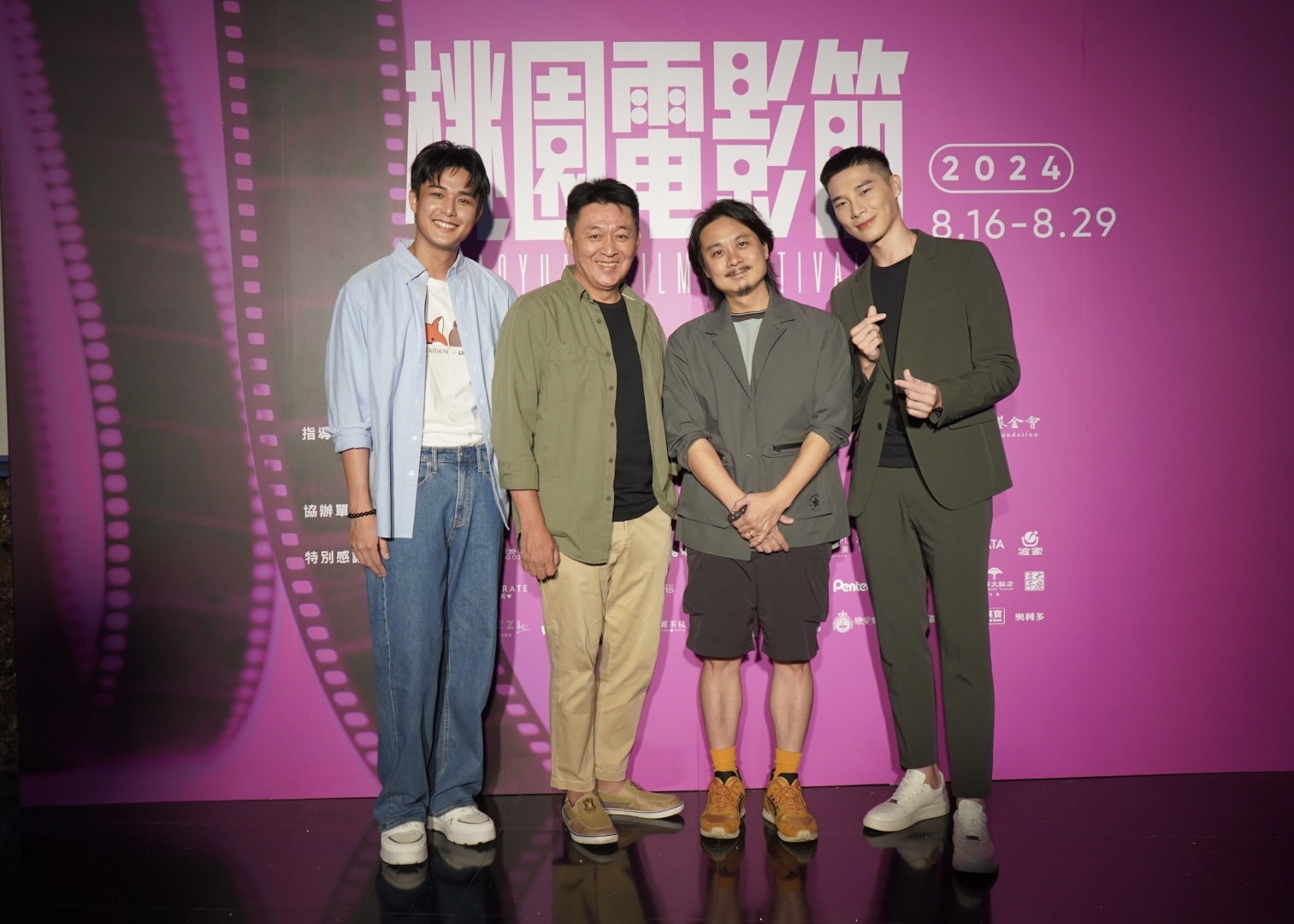 大愛劇《血 ‧ 拾人生》桃園電影節開幕首映。主創卡司左起安俊朋、庹宗華、黃常祚導演、宋偉恩。
