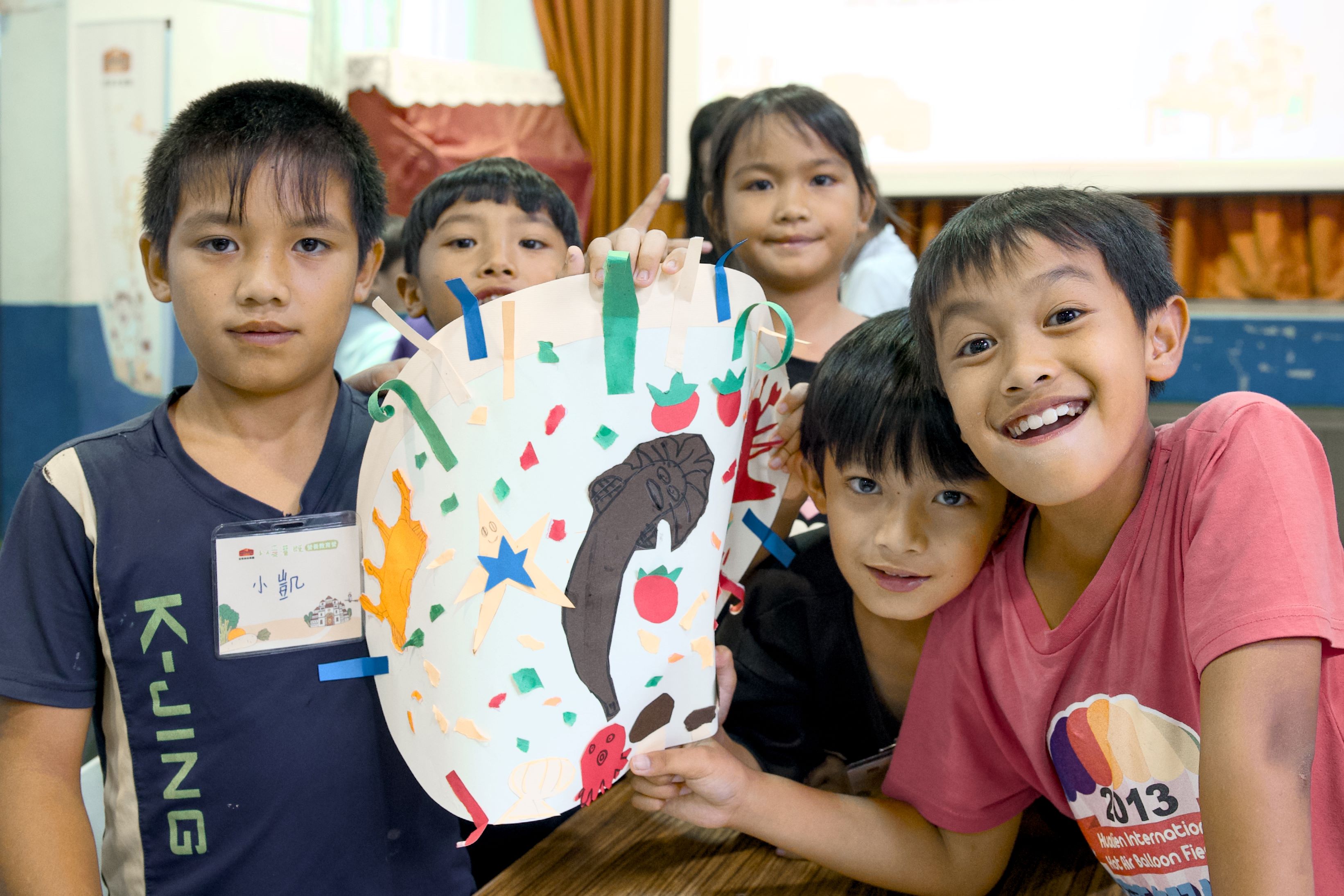 營養教育營結合美育課程,引導博幼學童學習營養知識