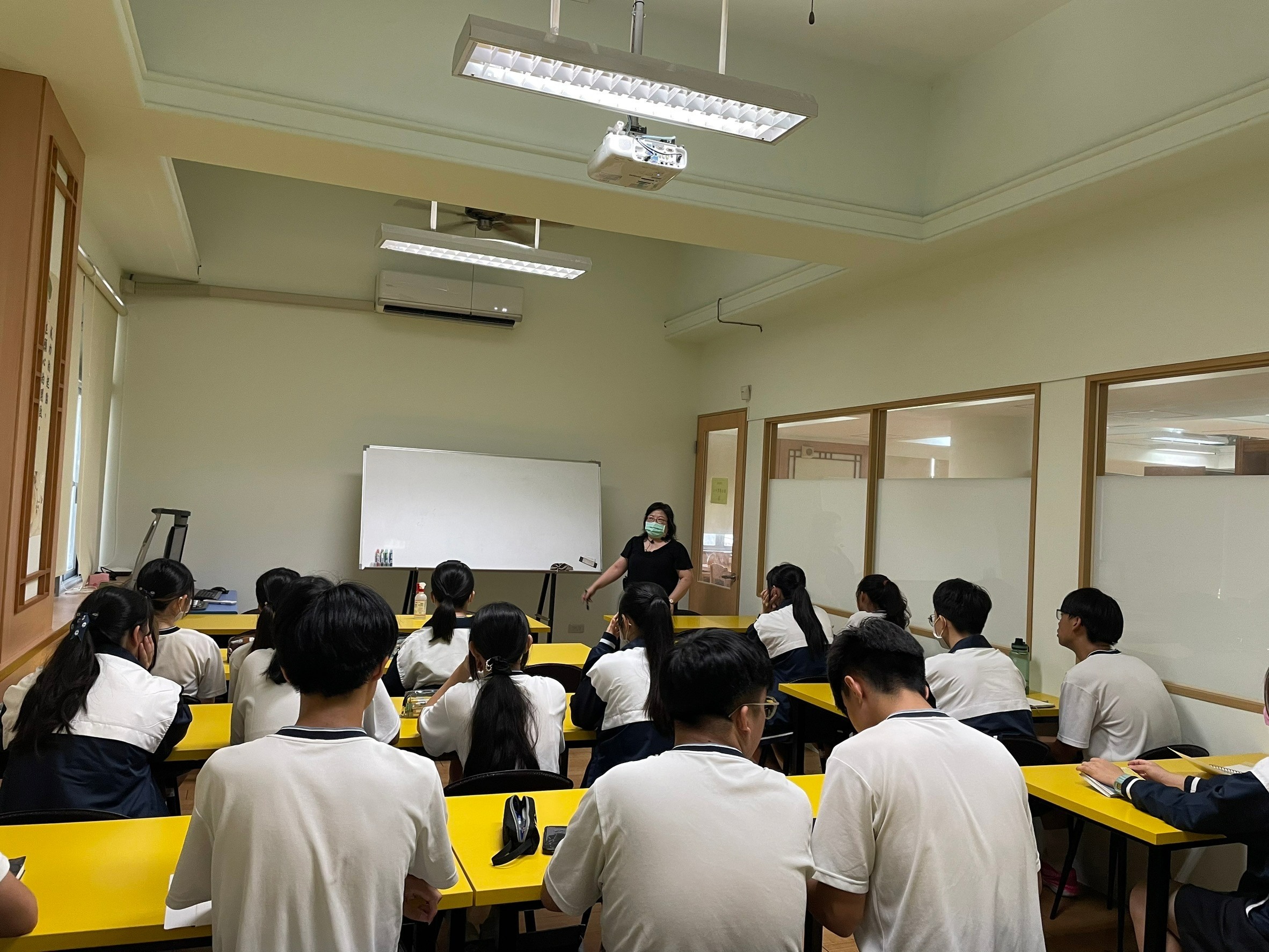 出發前的韓語課程，跟著韓語老師學習簡單韓語、韓國禮儀及文化。