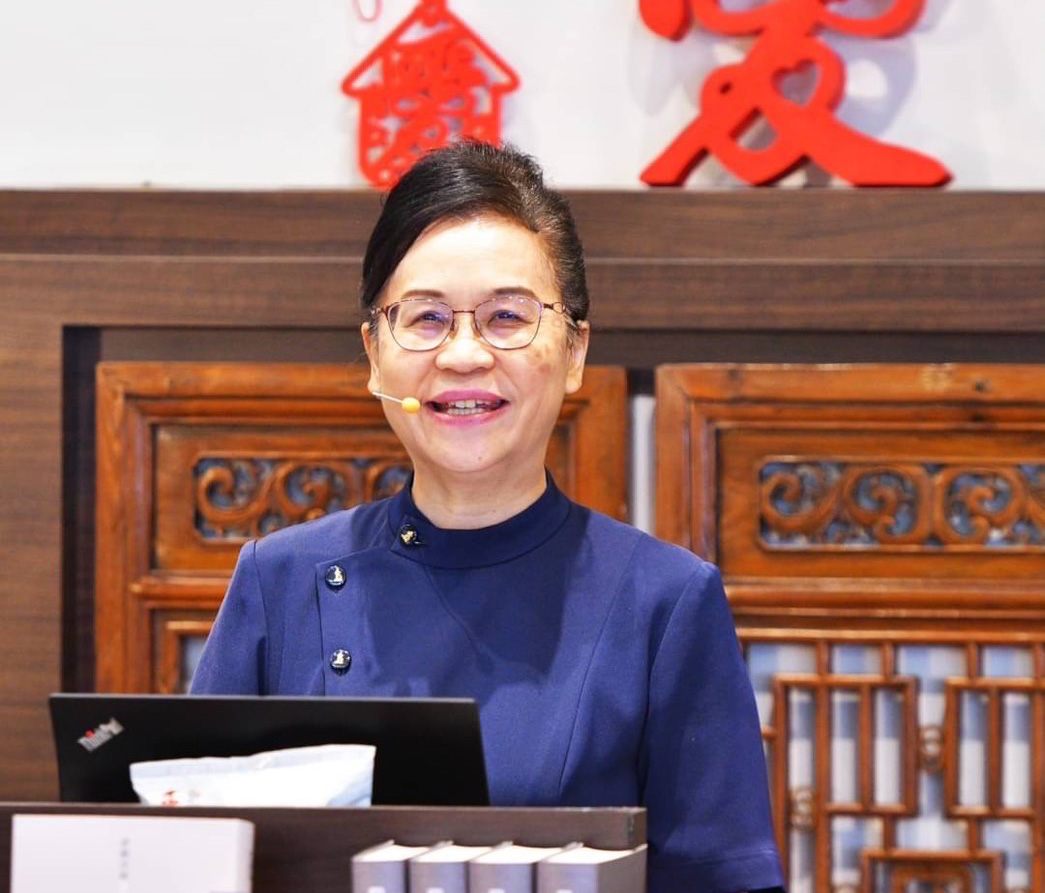 感恩美雲老師及高雄讀書會團隊提供臺南慈中這麼大的交流分享平台。