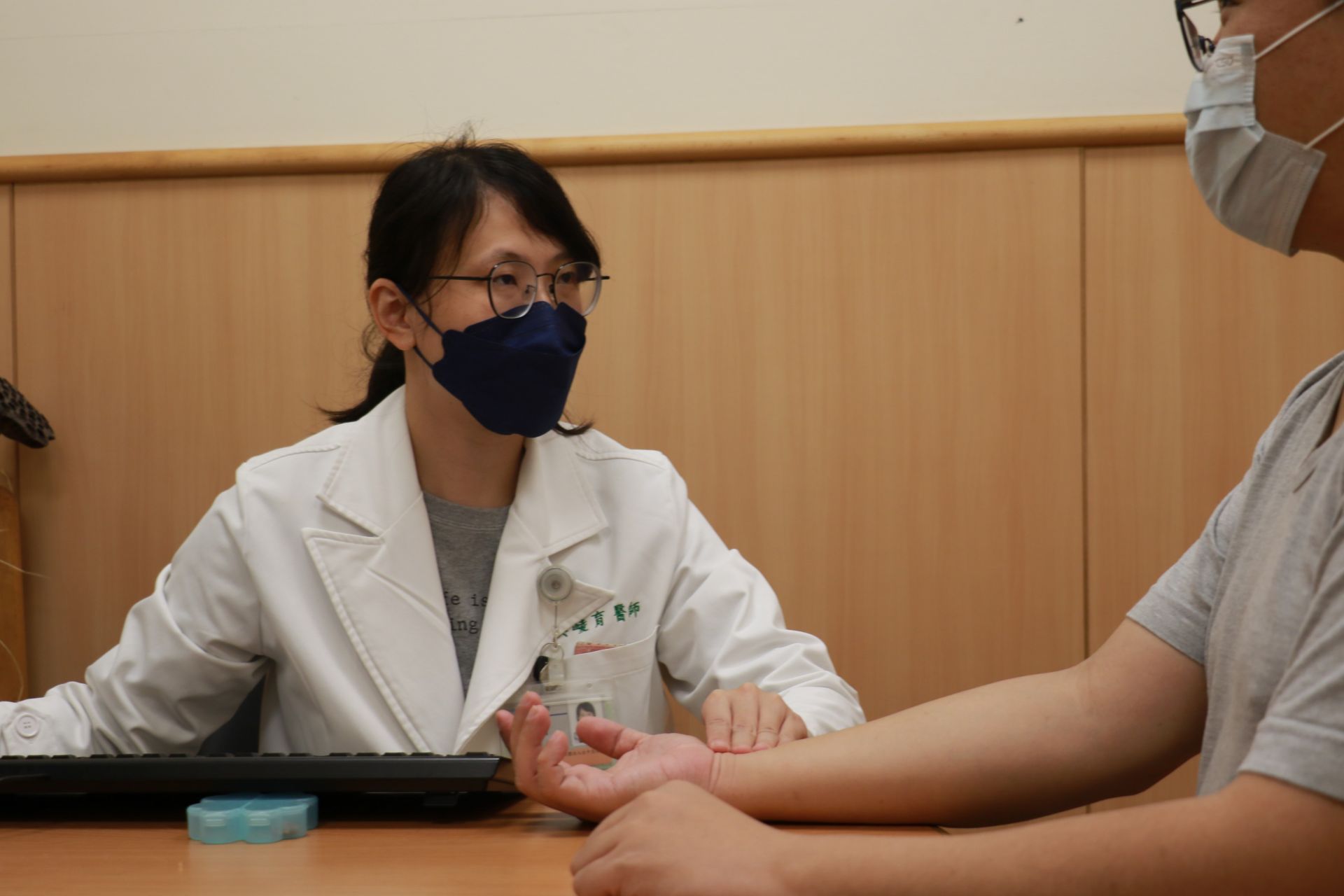若不清楚自己是否適合敷貼三九貼,可至門診由中醫師為您確認體質。