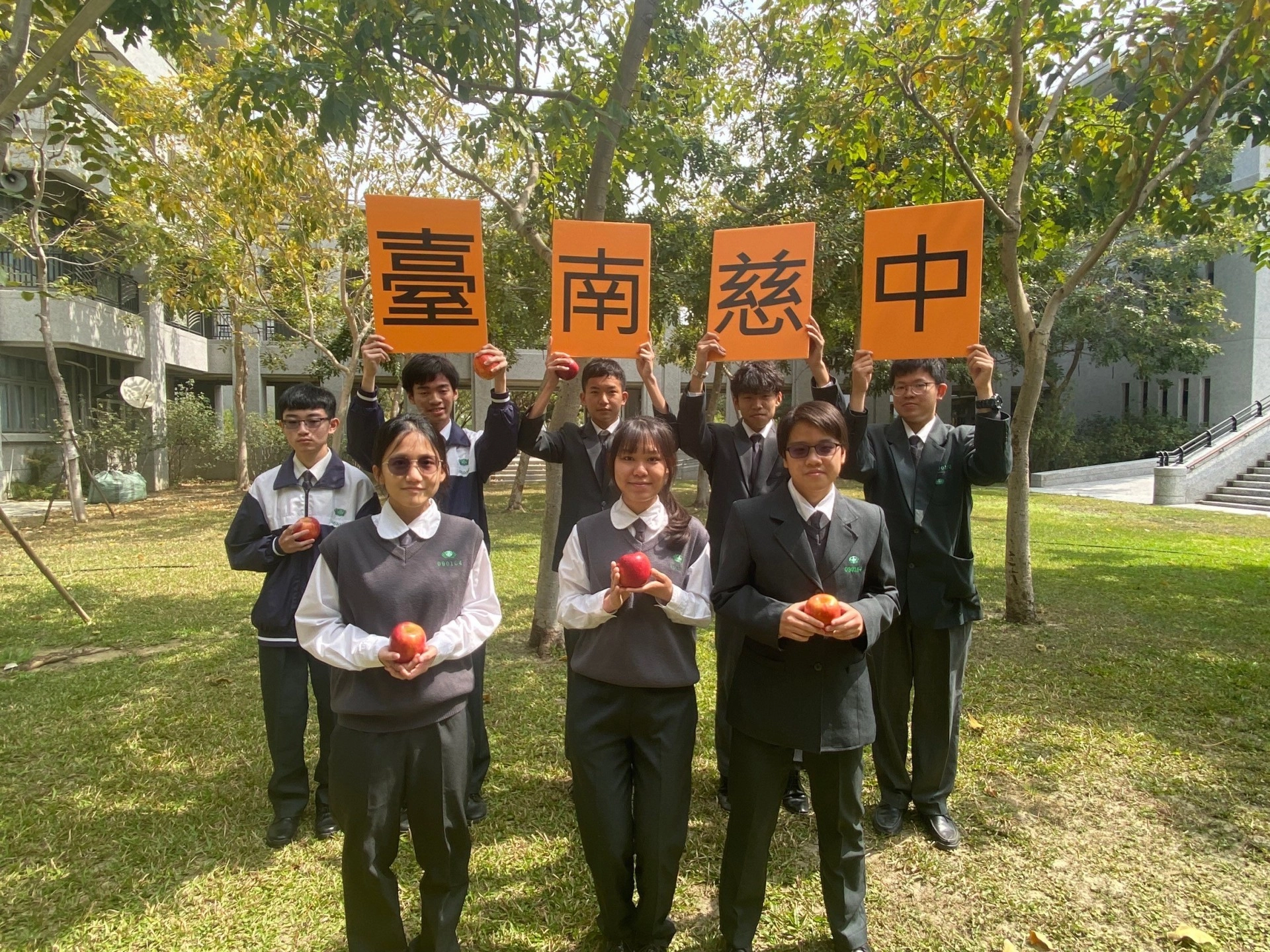 學校將提供個別、有系統地協助學生升學指導,學生將如虎添翼且逐夢踏實。