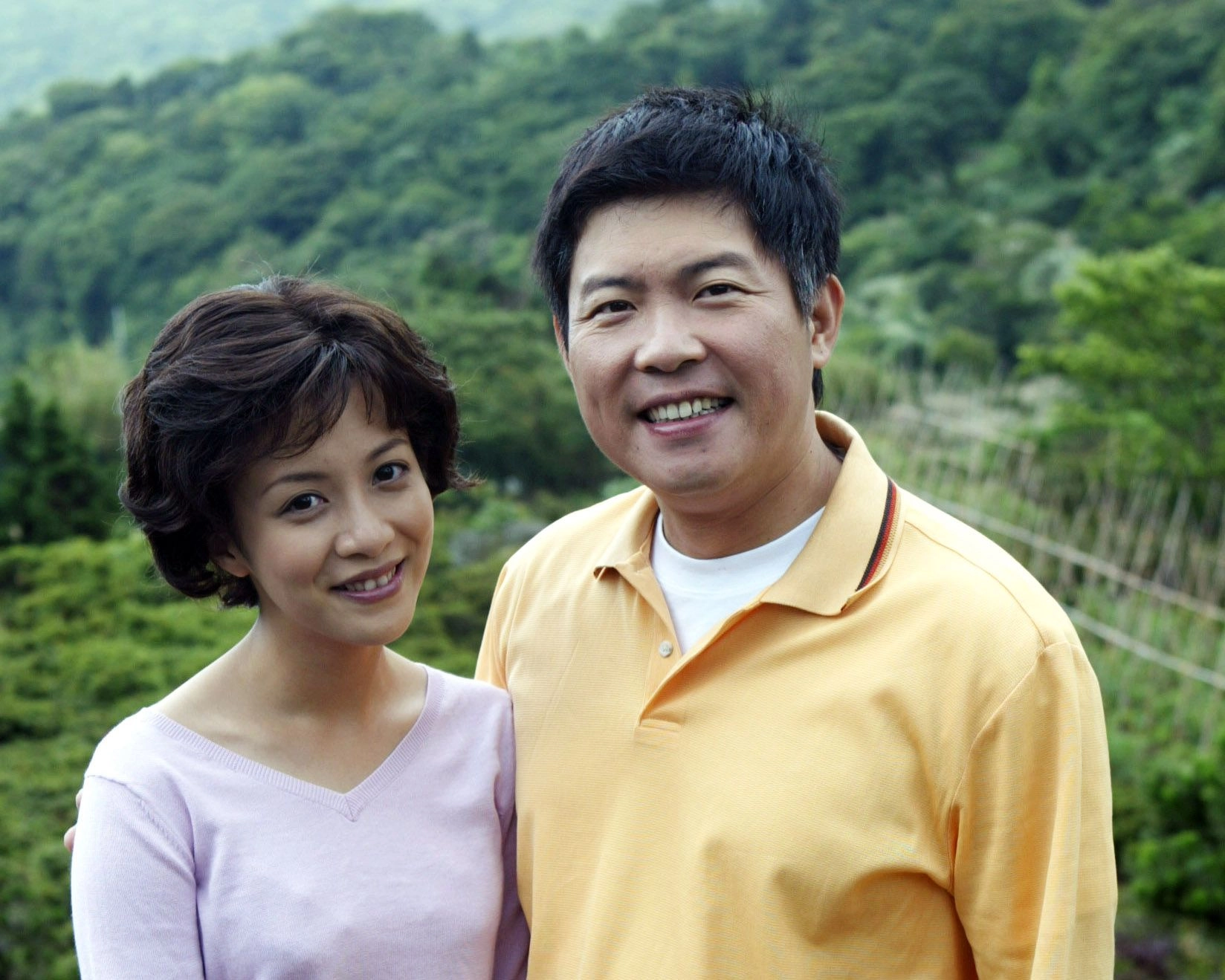 《草山春暉》曾國城飾演四弟高明志、李淑楨飾演四嫂許麗珍