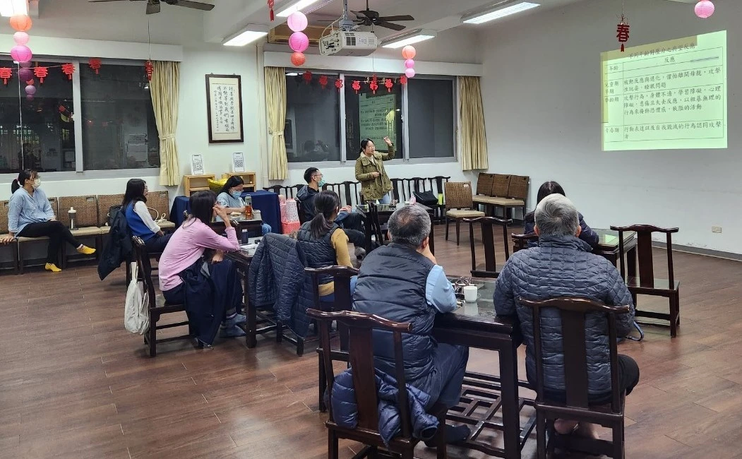 不同年齡孩子對於壓力有不同反應,家長要能事先了解,才能讀懂孩子的心。