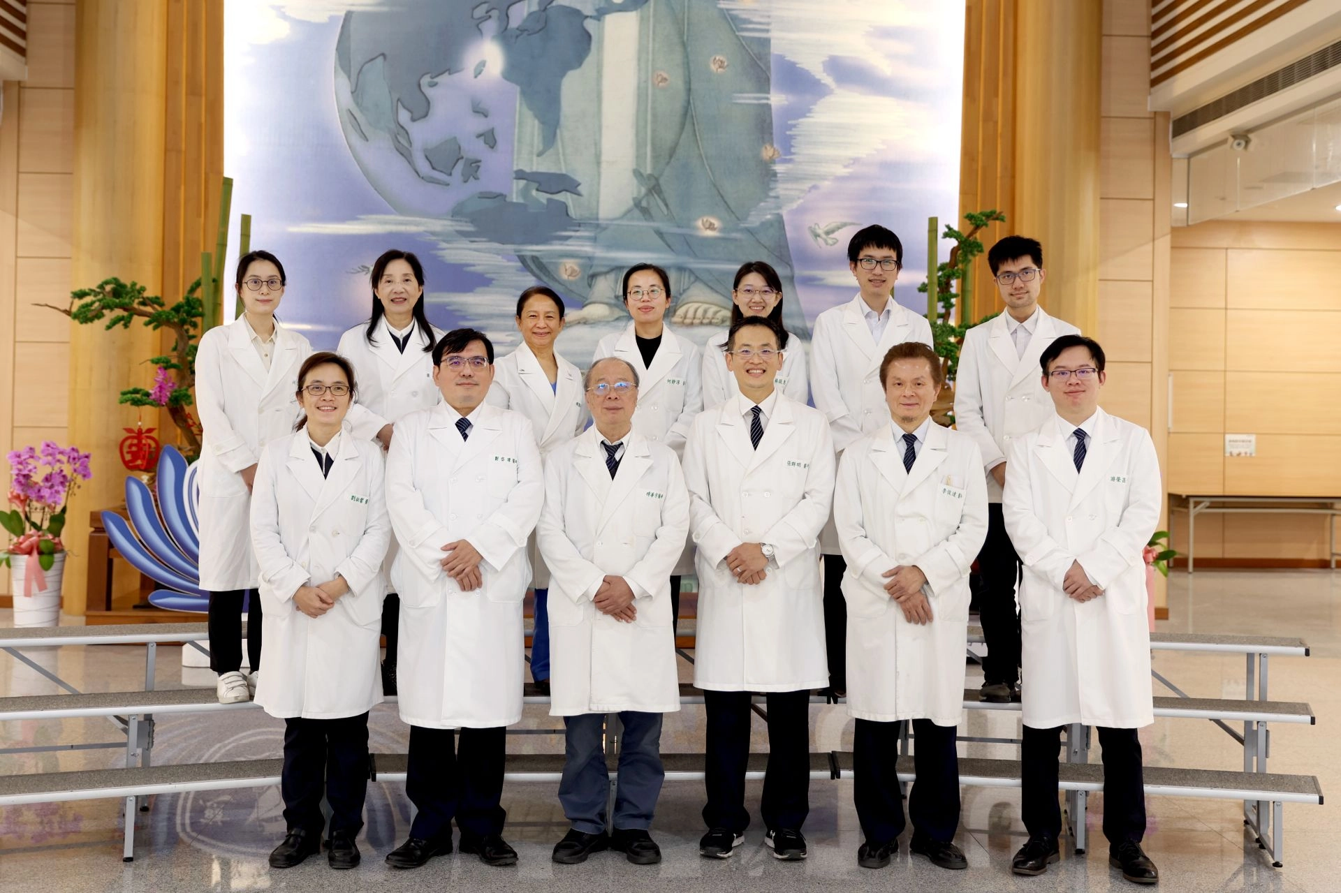 花蓮慈院乳房醫學中心以跨團隊合作方式提供全人醫療及照護服務,獲得醫療品質策進會「乳癌照護品質認證」。