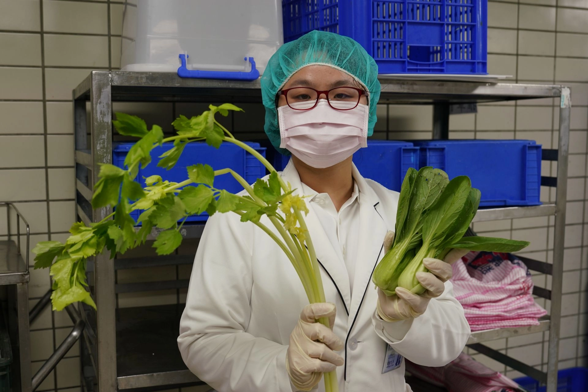 歐陽雯亭營養師建議,過年多吃蔬菜,可讓營養素更均衡且保持好體態。