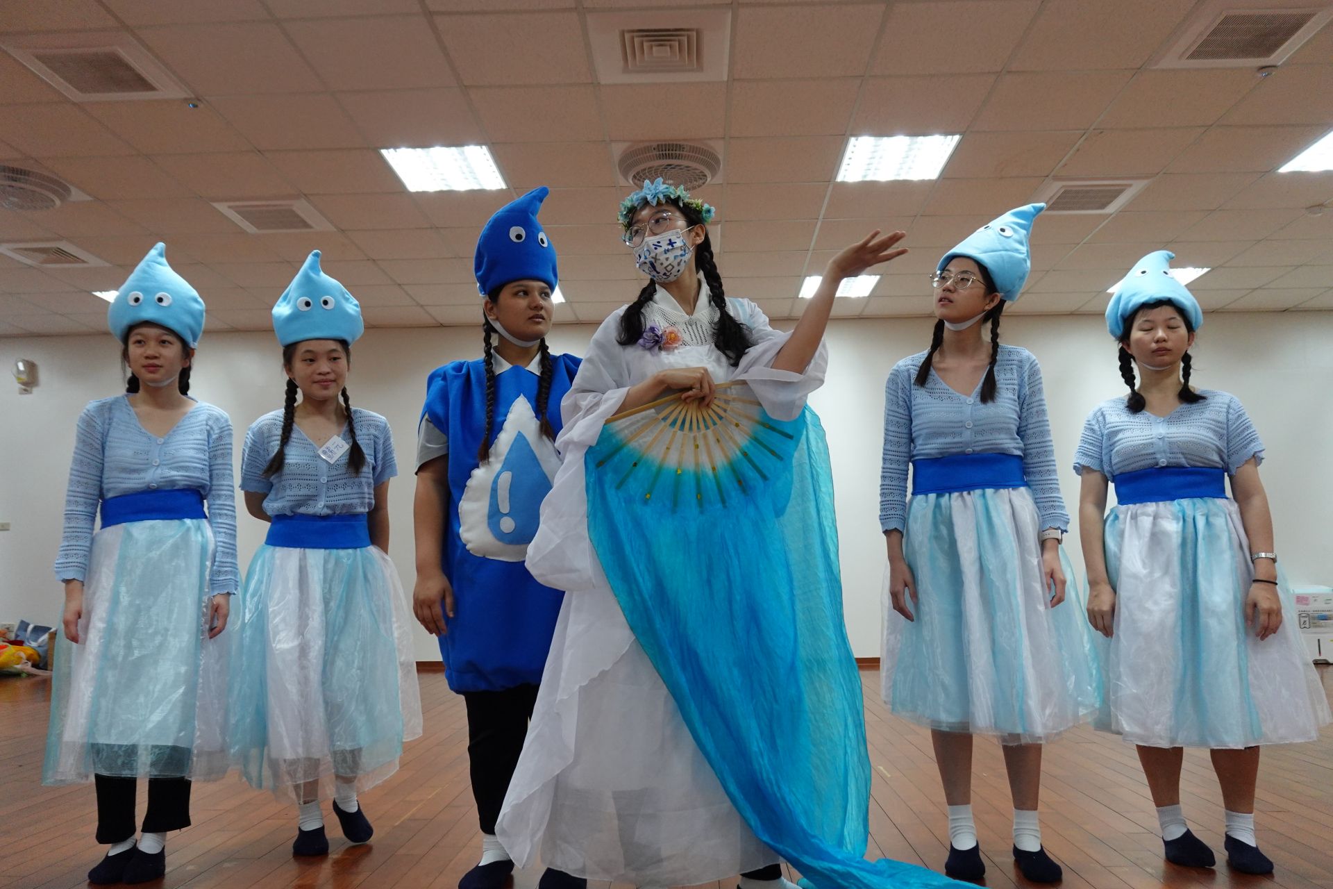 慈濟科技大學親善大使即將前往新加坡、馬來西亞,進行九場兒童劇巡演。