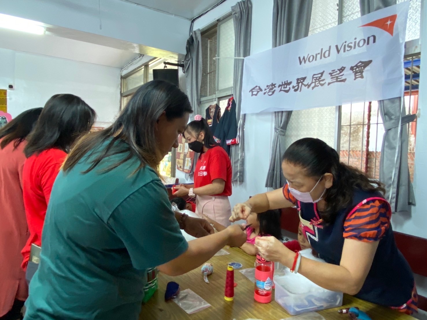 學員間分享彼此經驗和心得,促進技能交流與合作,期待能吸引更多民眾的關注和支持。