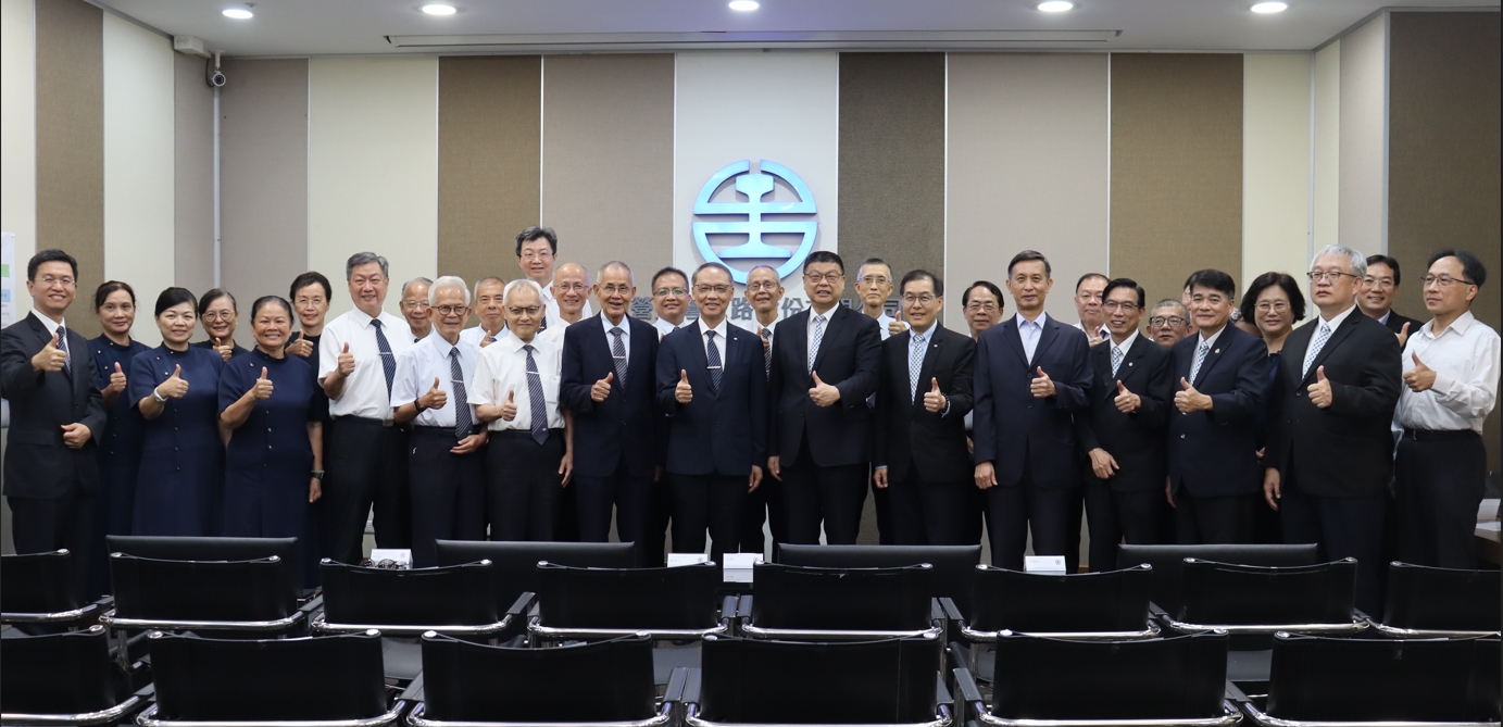 7月4日上午慈濟與臺鐵正式在臺鐵總部簽署「公益及防救災合作備忘錄」,未來雙方將更完善防救災的救援、運輸等行動。