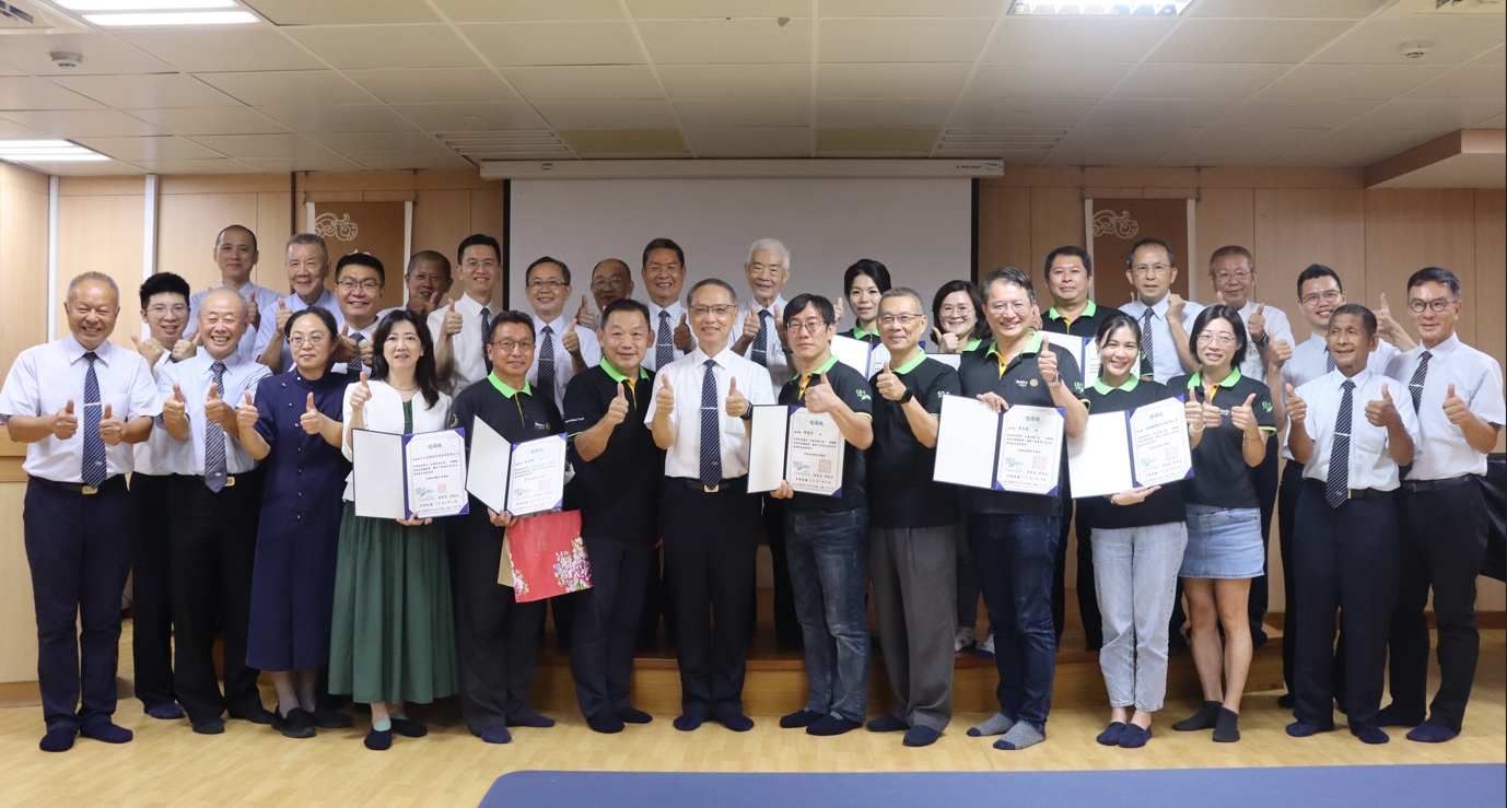 藉由擴大聯結各界的影響力,邀請更多企業和個人參與電腦回收計劃。