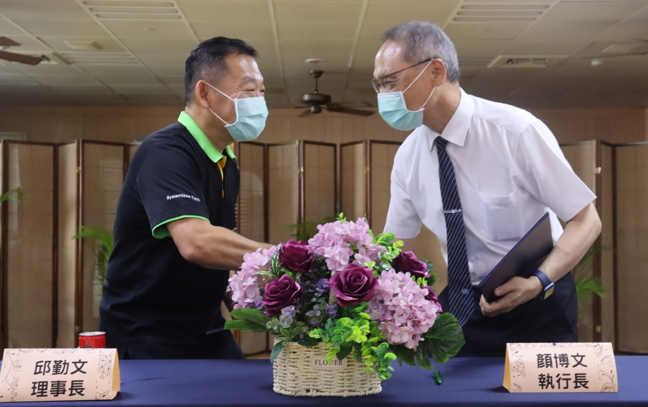 慈濟攜手綠色奇蹟,將更精準及擴大提供再生電腦協助翻轉弱勢。