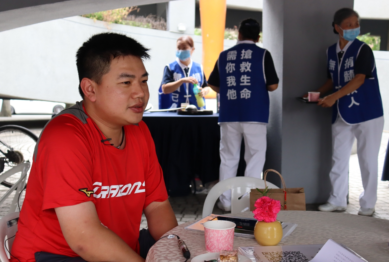 味全龍球迷賴致瑋從粉絲團得知這場驗血建檔,覺得這是很正向的公益活動,也把貼文給更多朋友閱讀,幫忙推廣宣傳,鼓勵大家一起來。