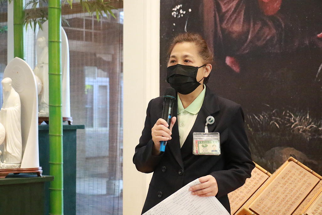 莊淑婷副院長勉勵大家發揮慈濟精神，透過清掃環境淨化內心。