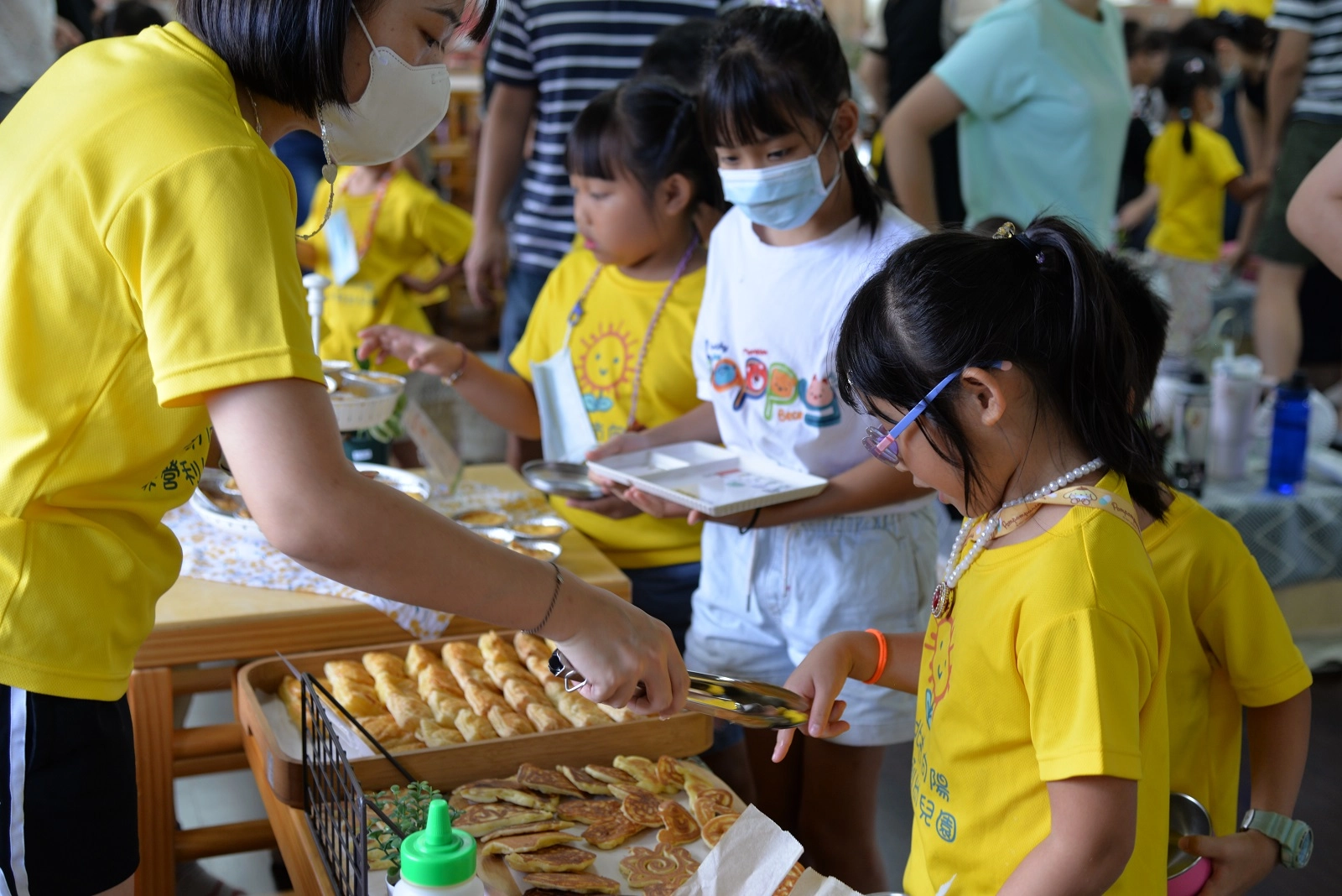 畢業餐會開動囉~來嚐嚐孩子們的手藝吧!(臺北市向陽非營利幼兒園)