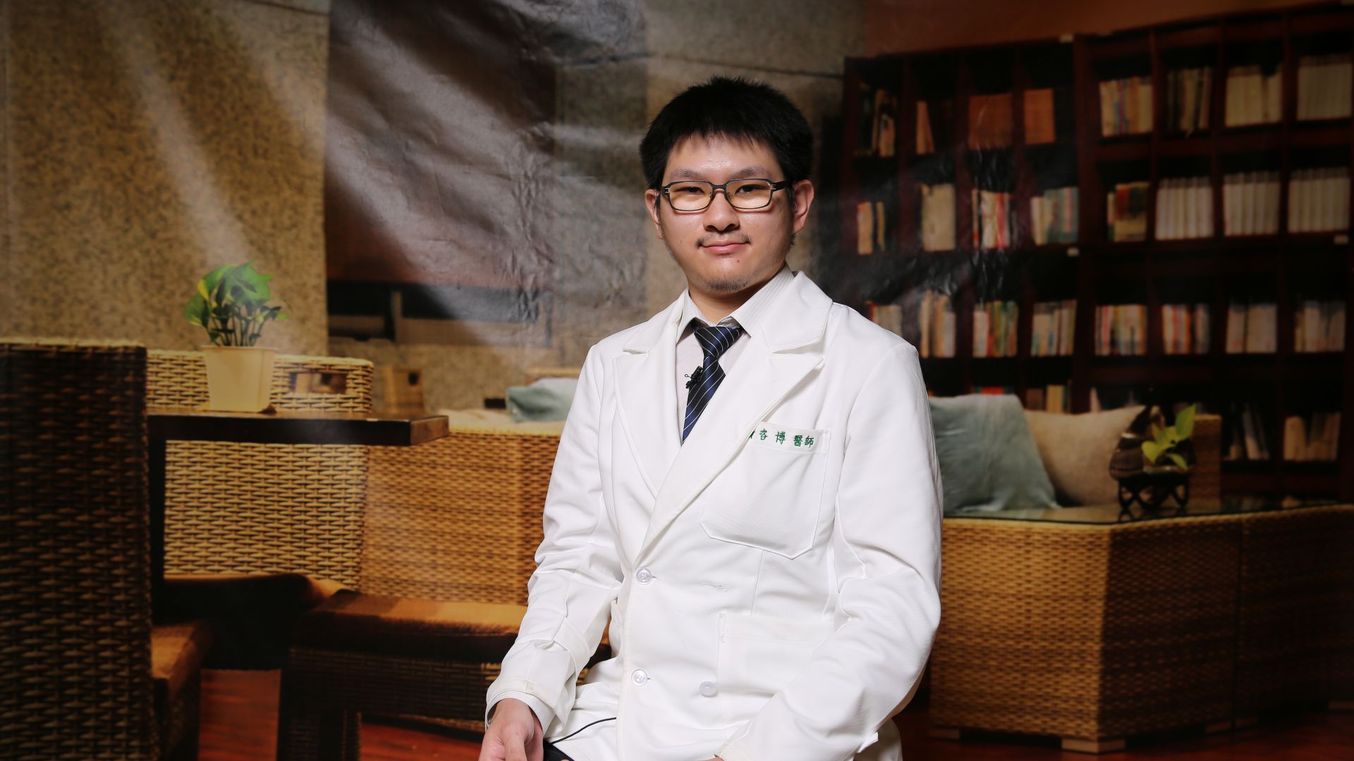 花蓮慈濟醫院中醫部黃咨博醫師表示,中醫穴位調養中,最常應用於調理脾胃的穴位,就是十總穴裡又被稱之為「益胃穴」的「公孫穴」。