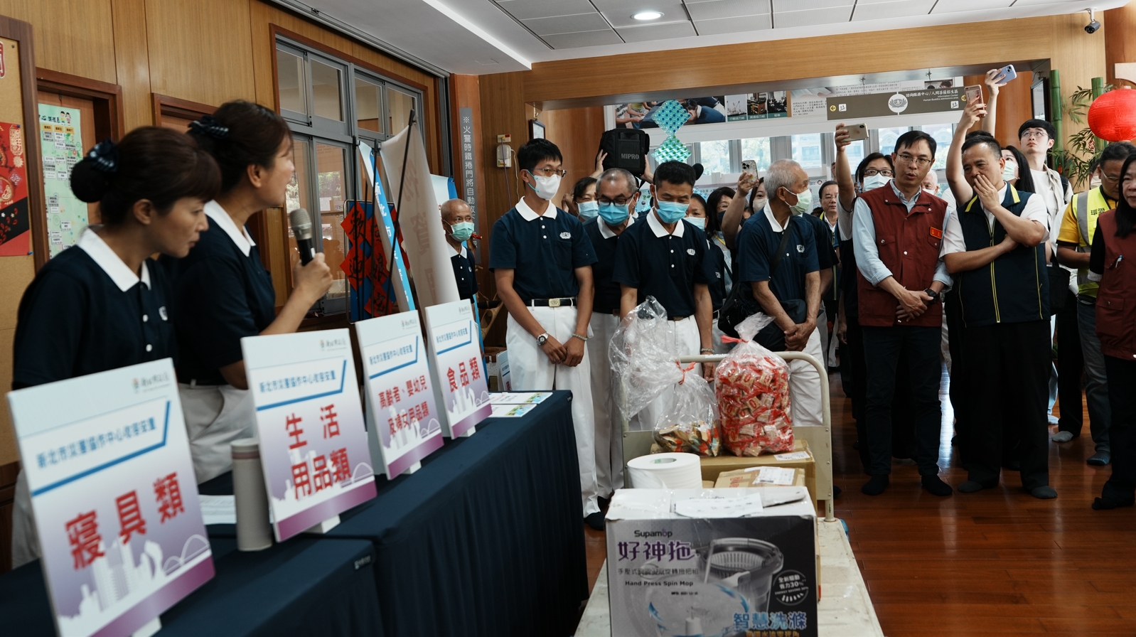 演練情境設定為大規模災害發生後，由慈濟蘆洲靜思堂協助公部門進行收容作業。