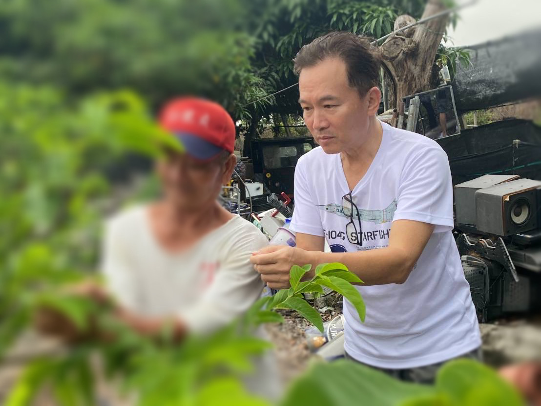 大愛劇《生命的麥田》開鏡後，孫鵬立刻前往田調，與原型人物見面