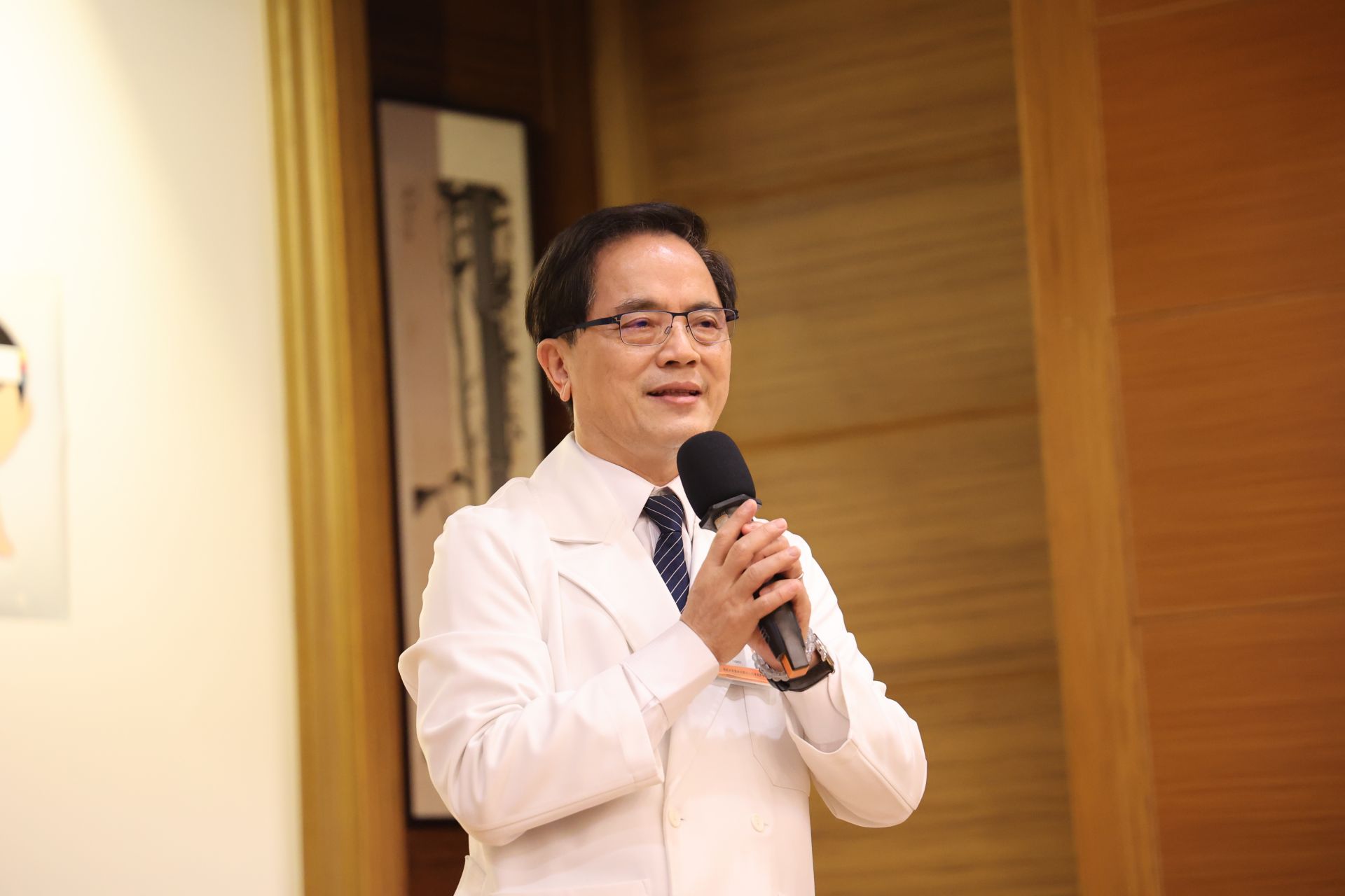 花蓮慈院院長林欣榮表示,不只是家人在擔心,包含醫療團隊、社會大眾與證嚴上人都很關心安安,希望能挽救回這個寶貴的生命。