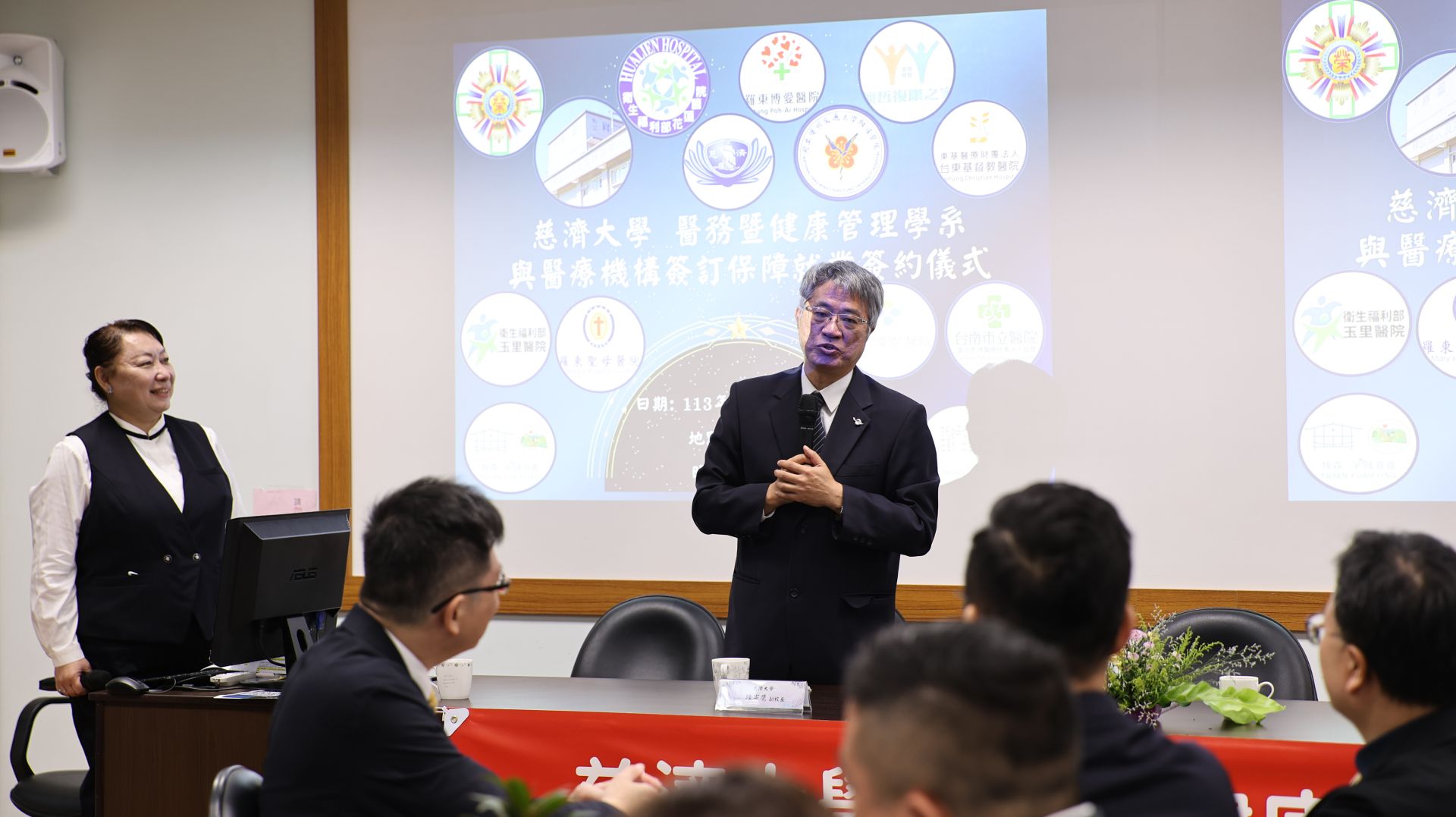 陳宗鷹副校長代表學校感謝各位醫療能夠和做結合,提供學生實習機會,甚至提供就業保障