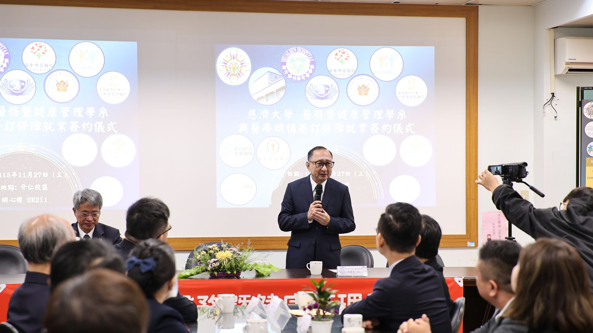 智慧永續管理學院高玉泉院長說,慈大同學真的很有福,學校提供許多資源, 還有機會可以出國留學