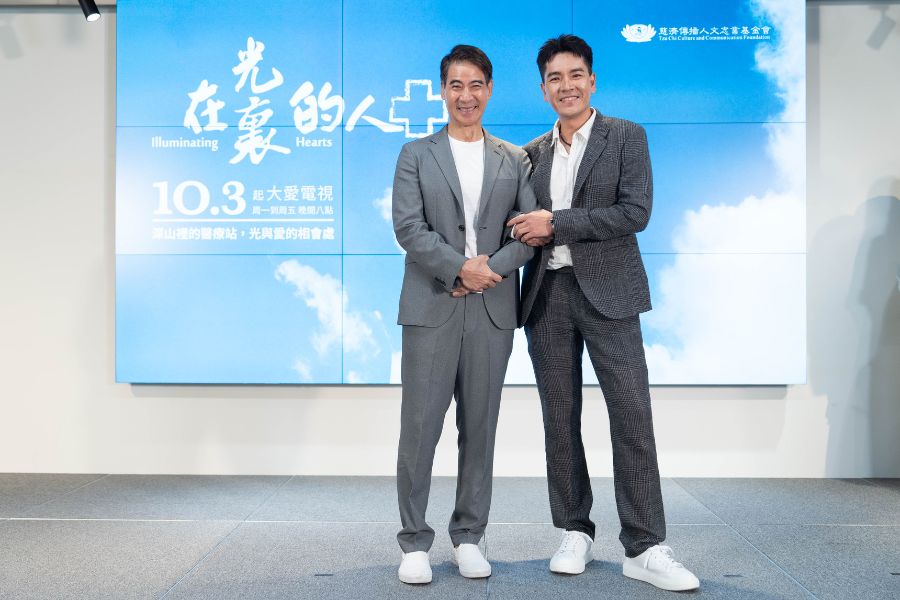 《在光裏的人》翁家明飾演林繁幸醫師、王傳一飾演葉明憲醫師
